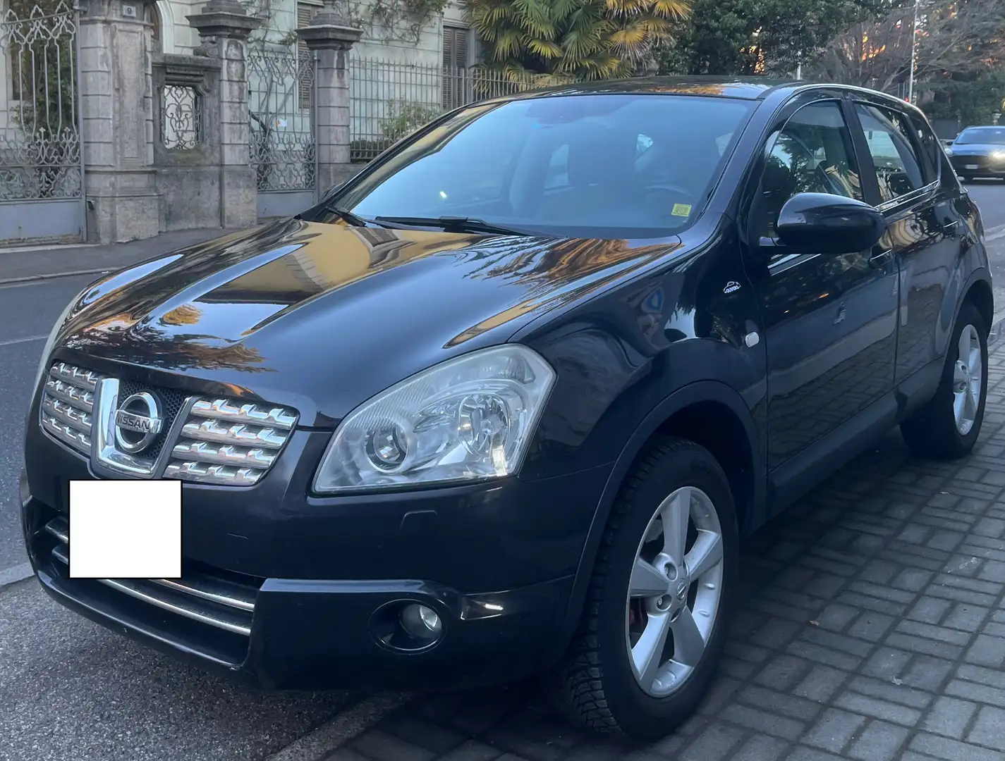 Nissan Qashqai 2.0 BENZINA/GPL 4X4 - MOTORE REVISIONATO Nero - 1