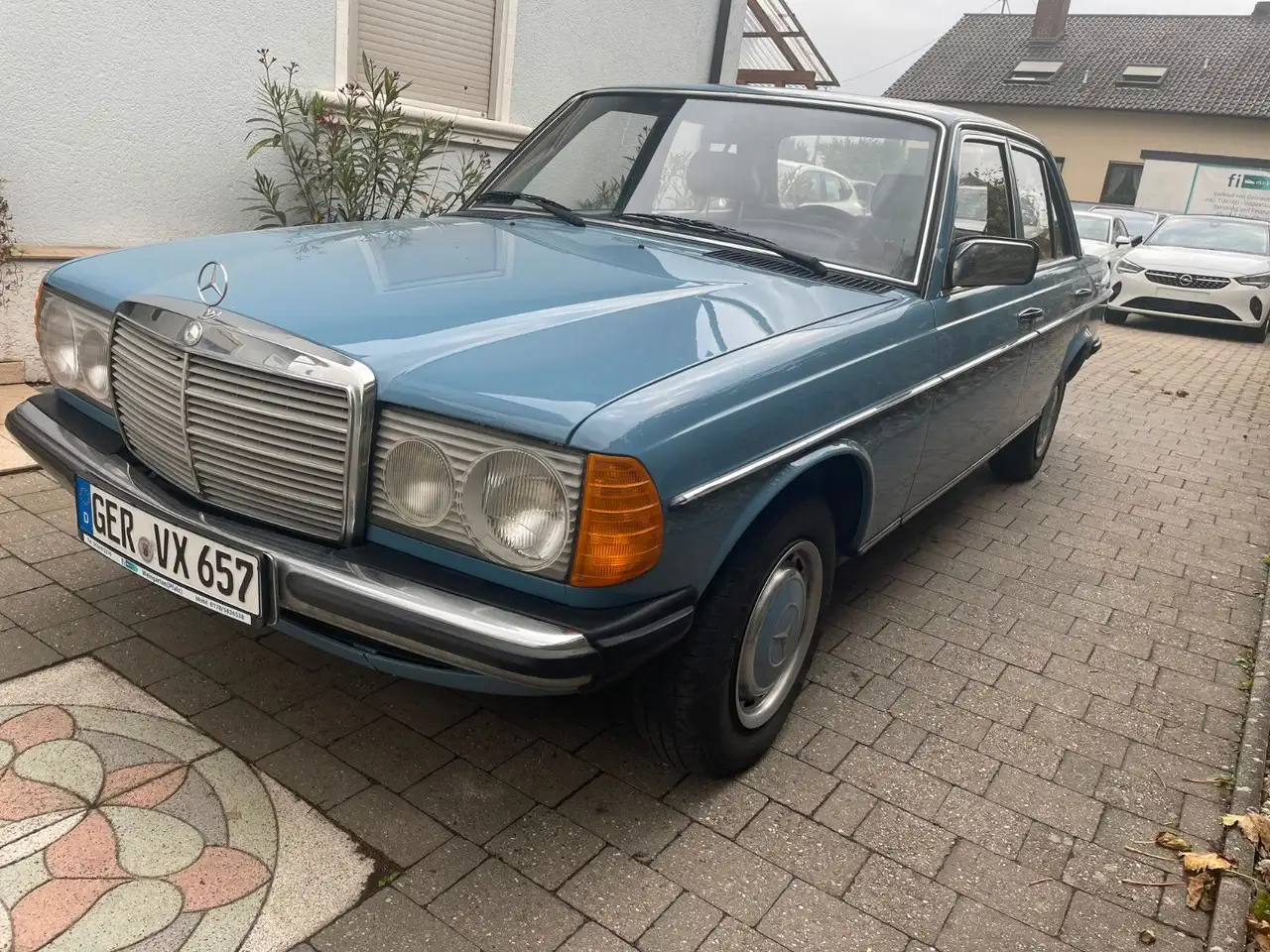 Mercedes-Benz 240, foto 4