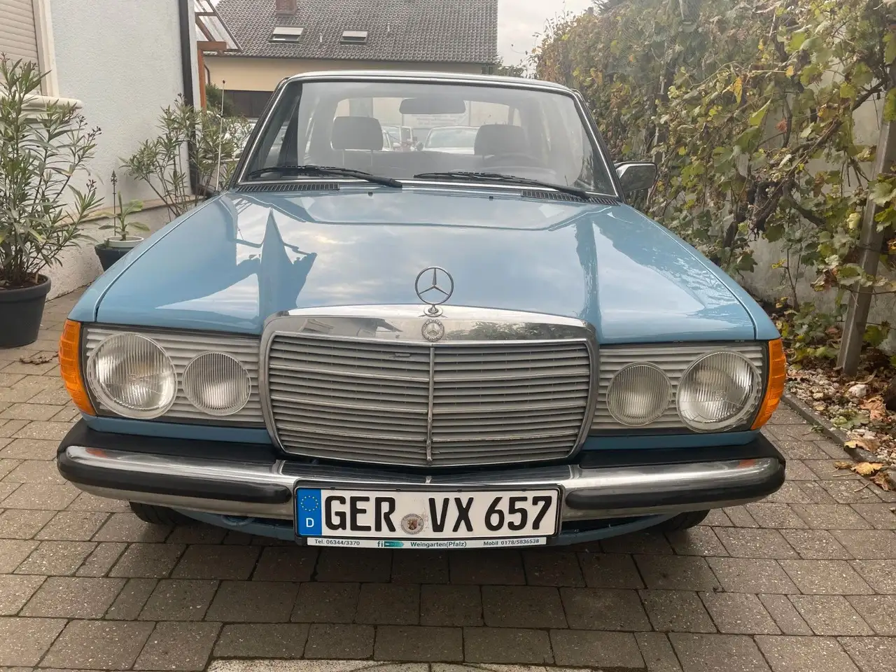 Mercedes-Benz 240, foto 3