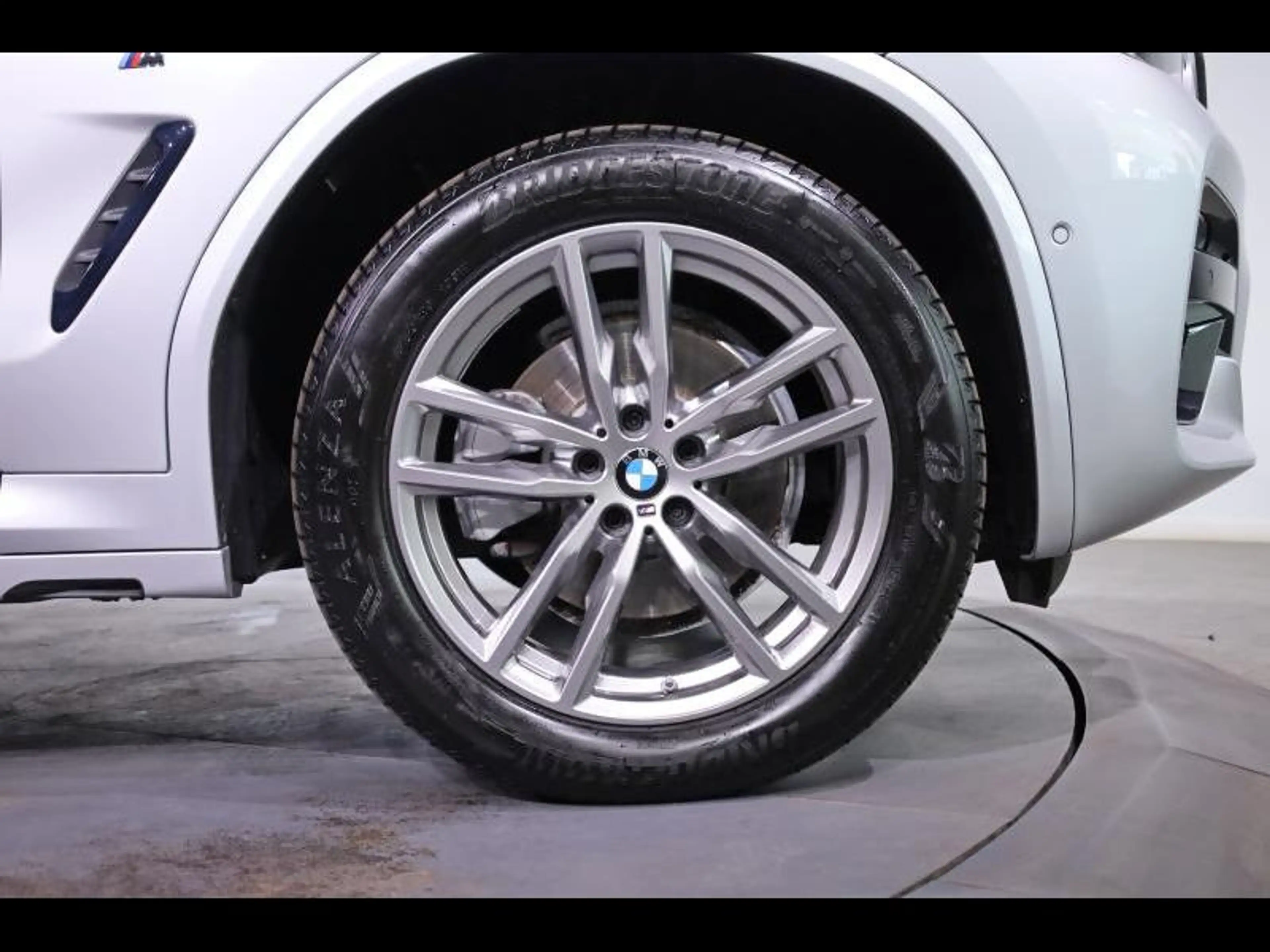 BMW X4 xDrive20d Kit M Sport — photo 8