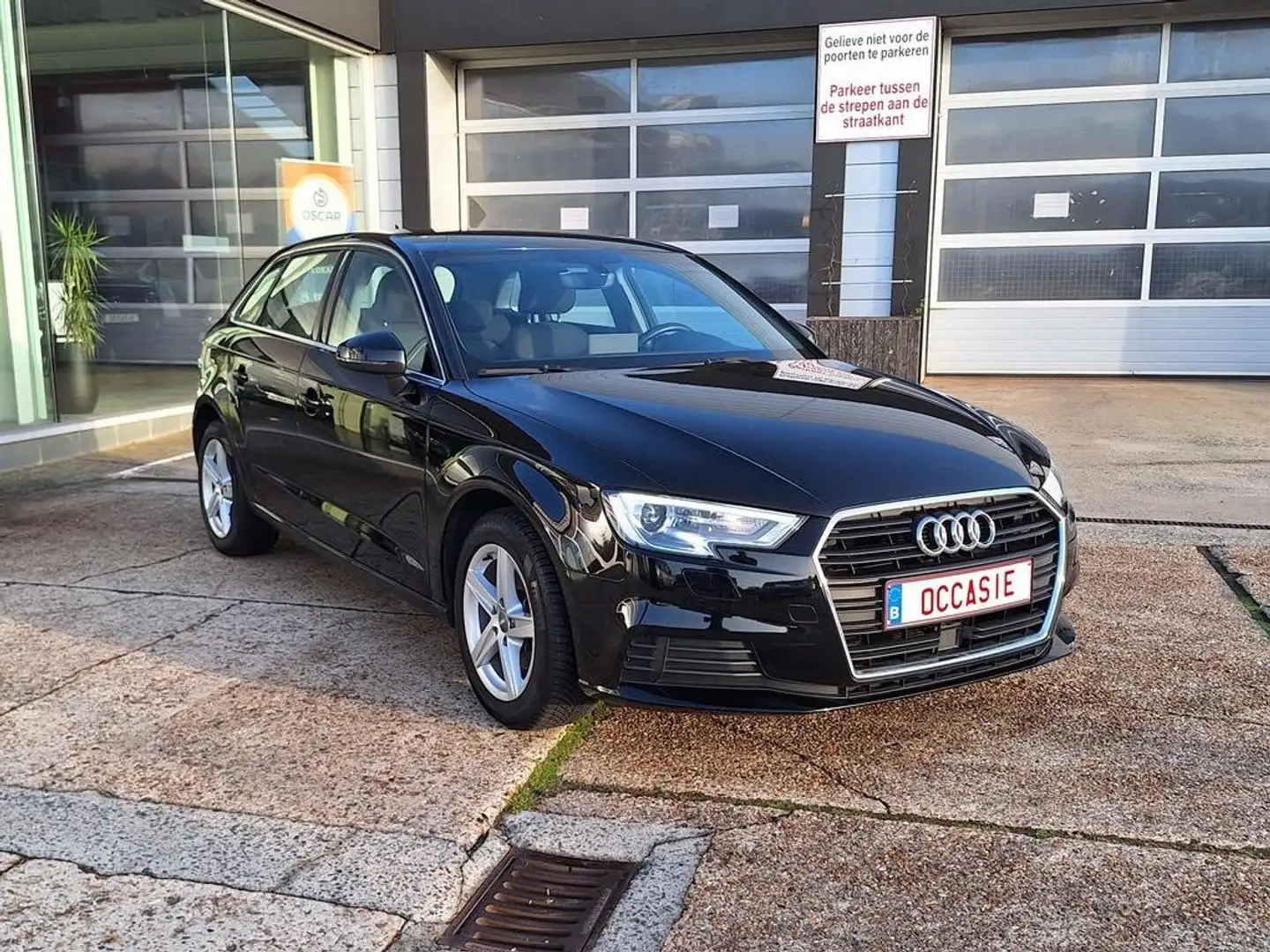Audi A3 A3 30 TFSI sportbraek Zwart - 1