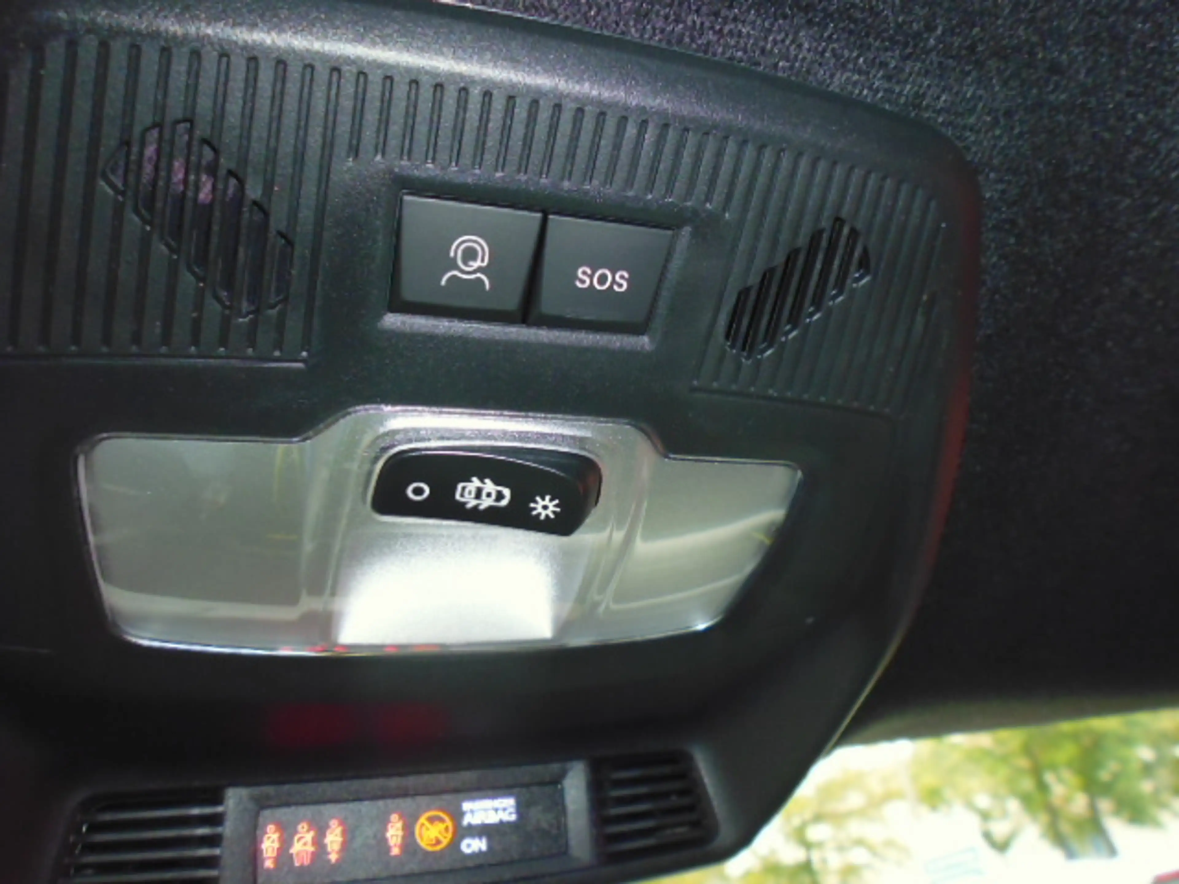 Fiat Grande Panda 1.2 Turbo 74 kW Icon mit Navigation, Kamera hinten, Klimaautomatik — photo 15