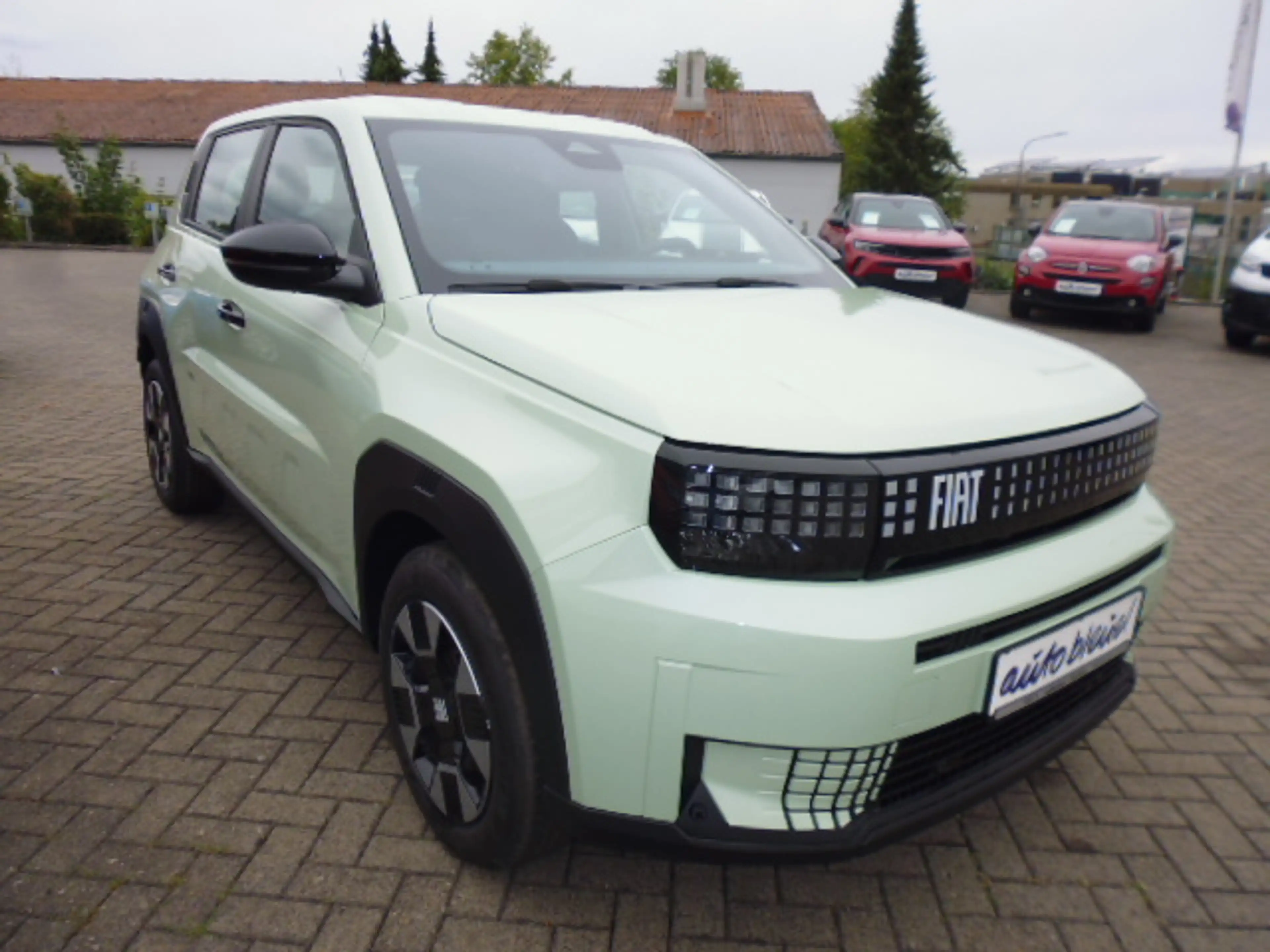 Fiat Grande Panda 1.2 Turbo 74 kW Icon mit Navigation, Kamera hinten, Klimaautomatik — photo 4