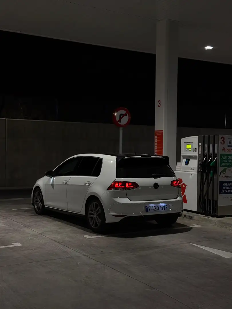 Volkswagen Golf 2.0TDI CR BMT Sport DSG 150 Blanco - 1