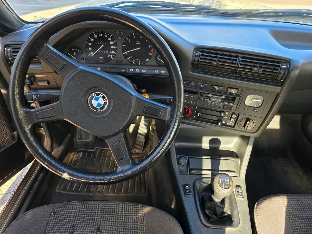BMW 320i Coupe E30, foto 6