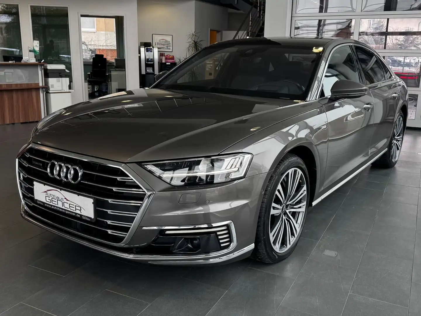 Audi A8 60 TFSI e quattro "Matrix/Head-Up/Air/B&O" Grau - 1