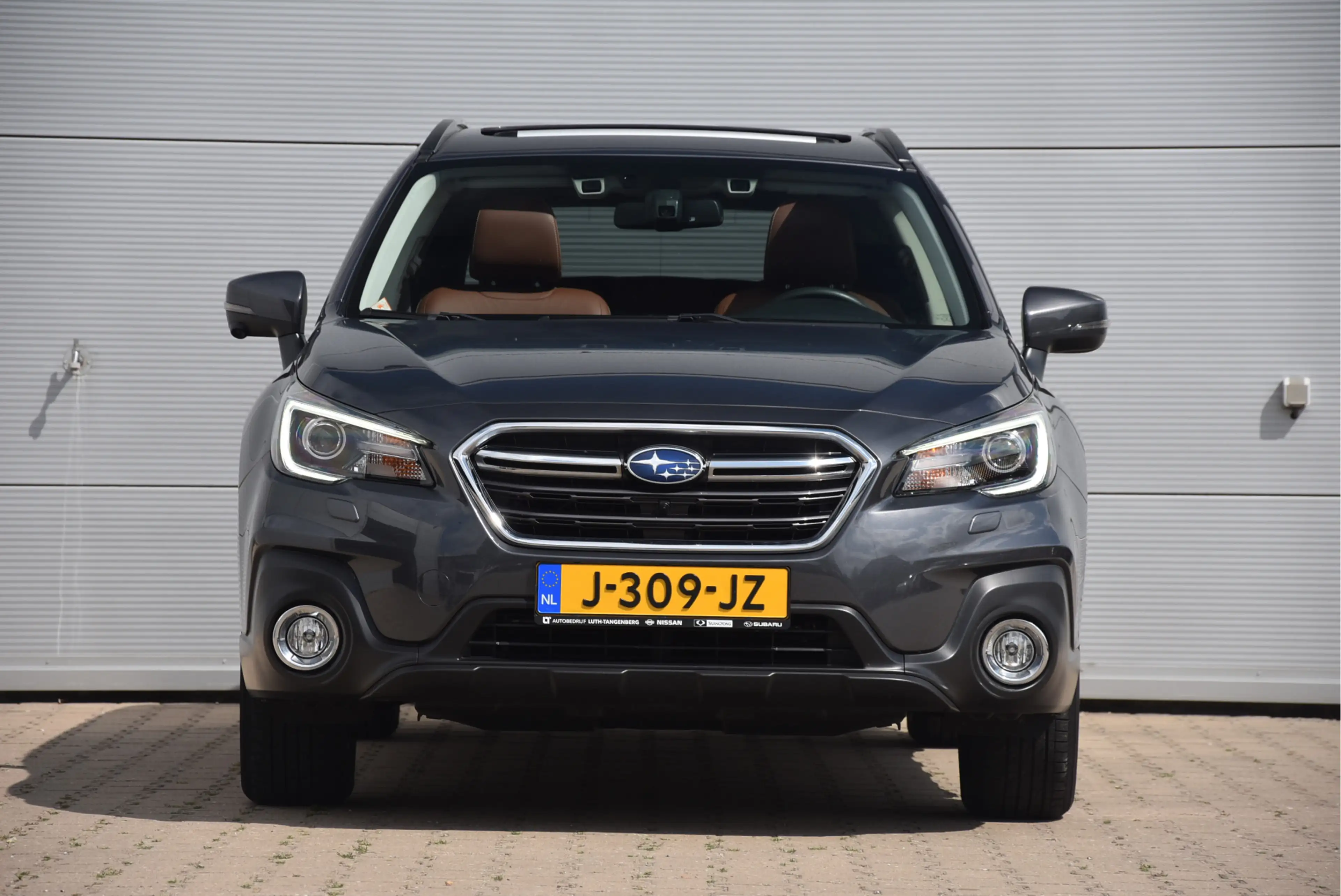 Subaru OUTBACK 2.5i Premium — photo 9
