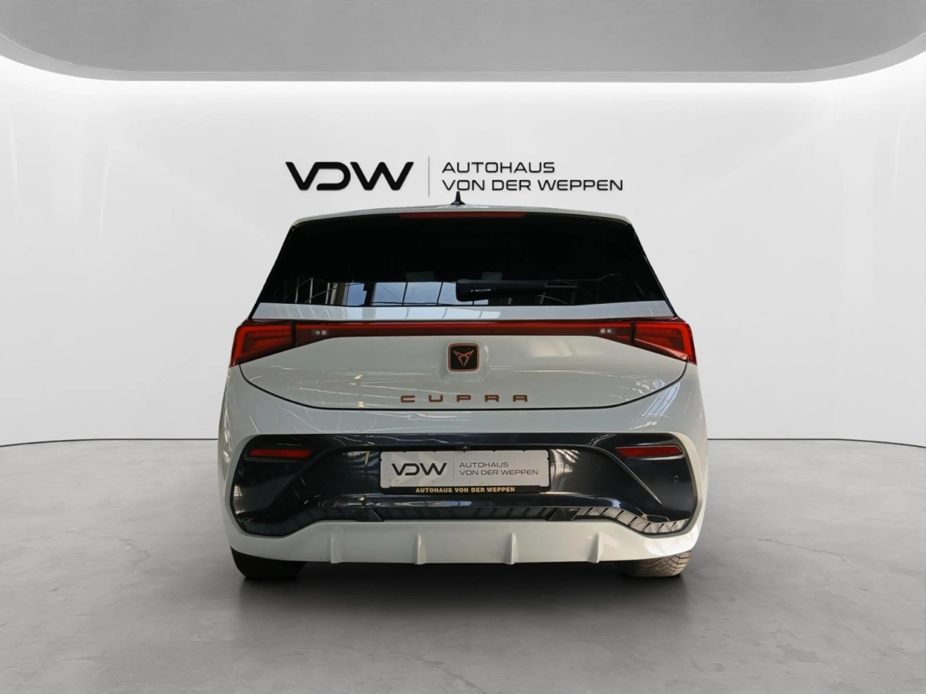 CUPRA Born 170 kW Klima Navi Rückfahrkamera Panoramadach — photo 9
