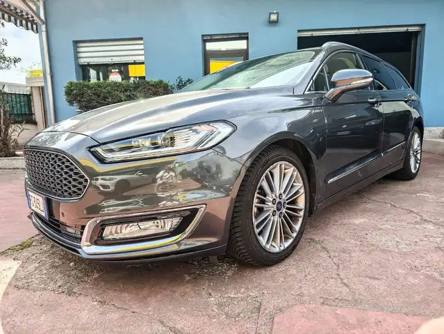 Ford Mondeo 2.0 TDCi 180 cv Powershift SW Vignale