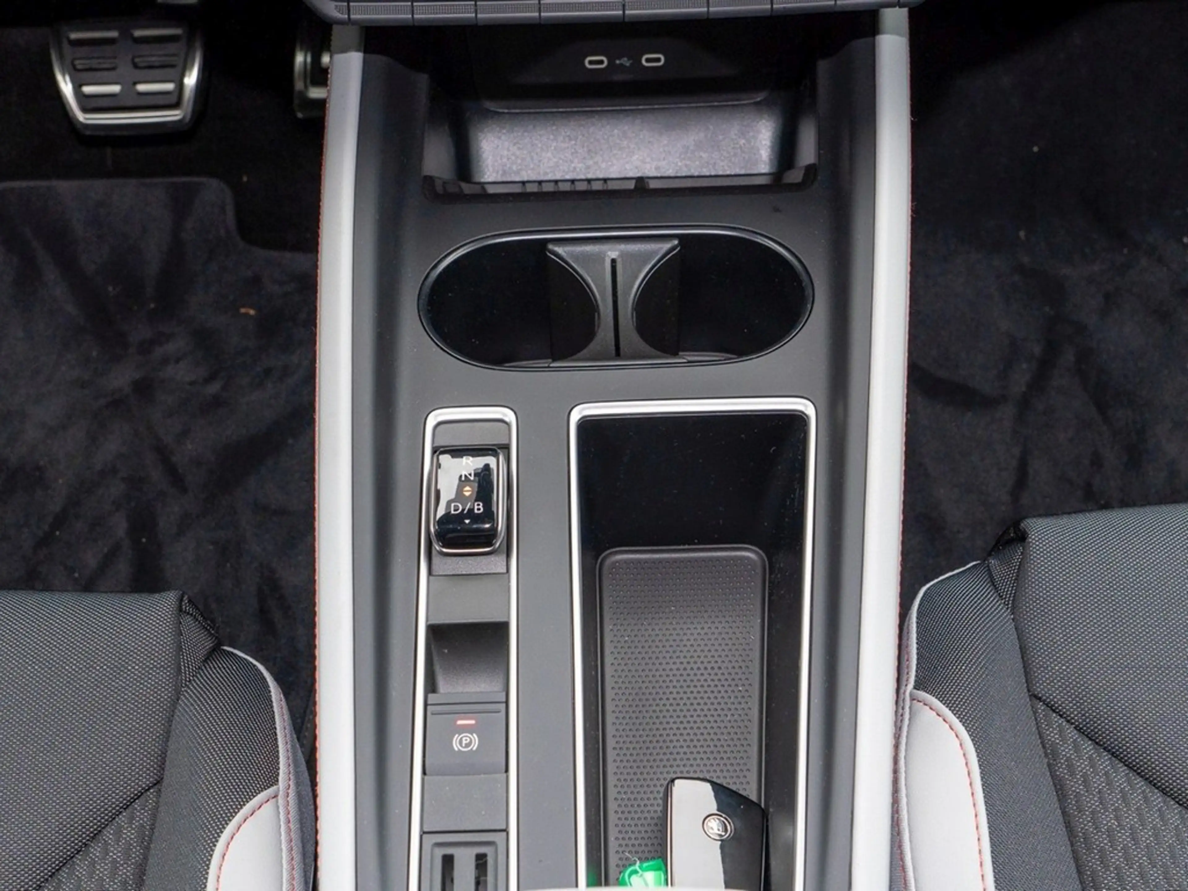 Skoda Elroq 85 Lodge Maxx-Paket, Wärmepumpe — photo 15