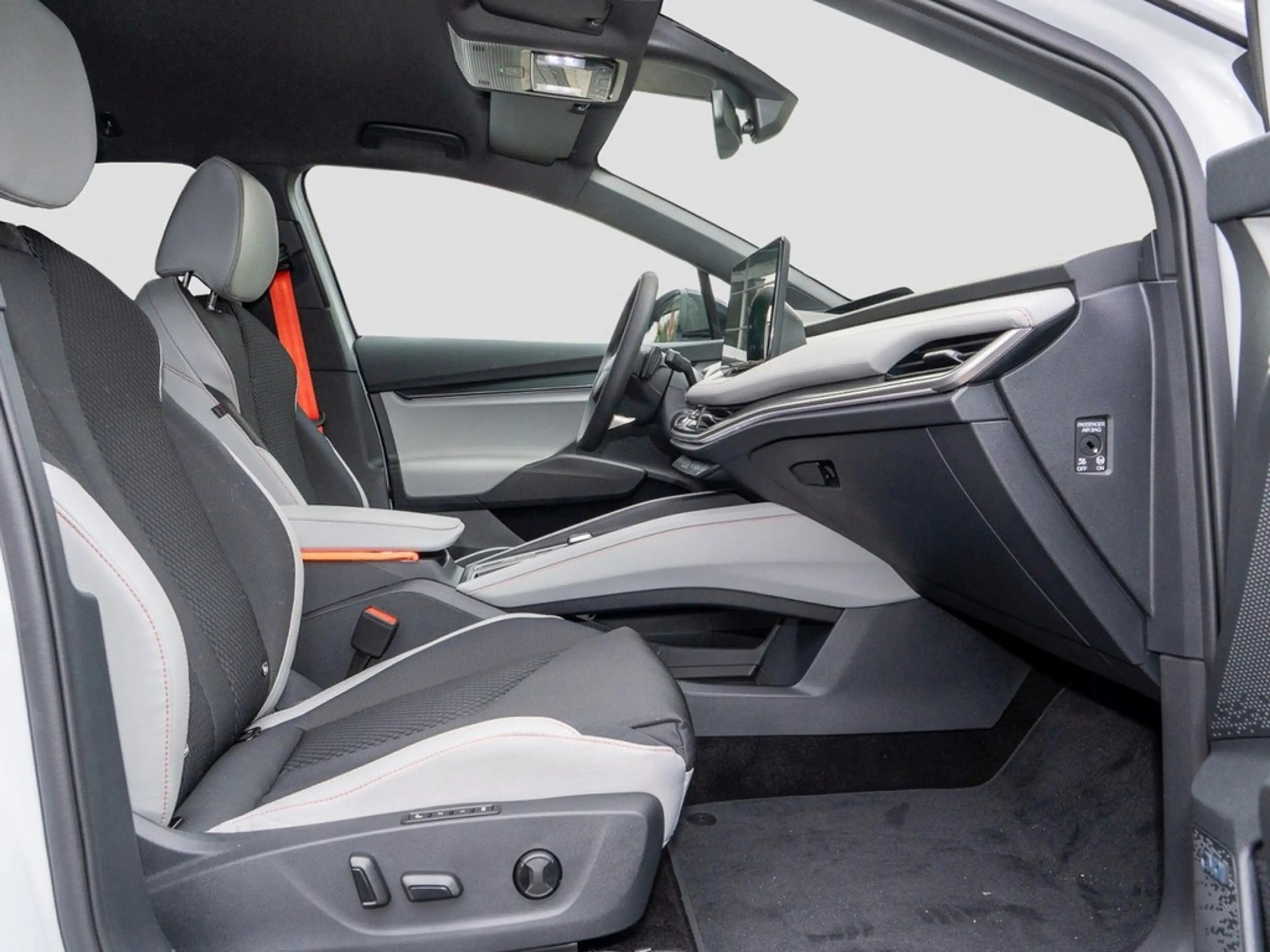 Skoda Elroq 85 Lodge Maxx-Paket, Wärmepumpe — photo 8