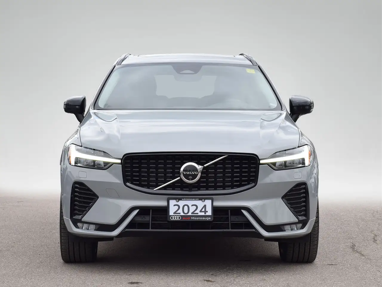 Volvo XC60 снимка Volvo XC60