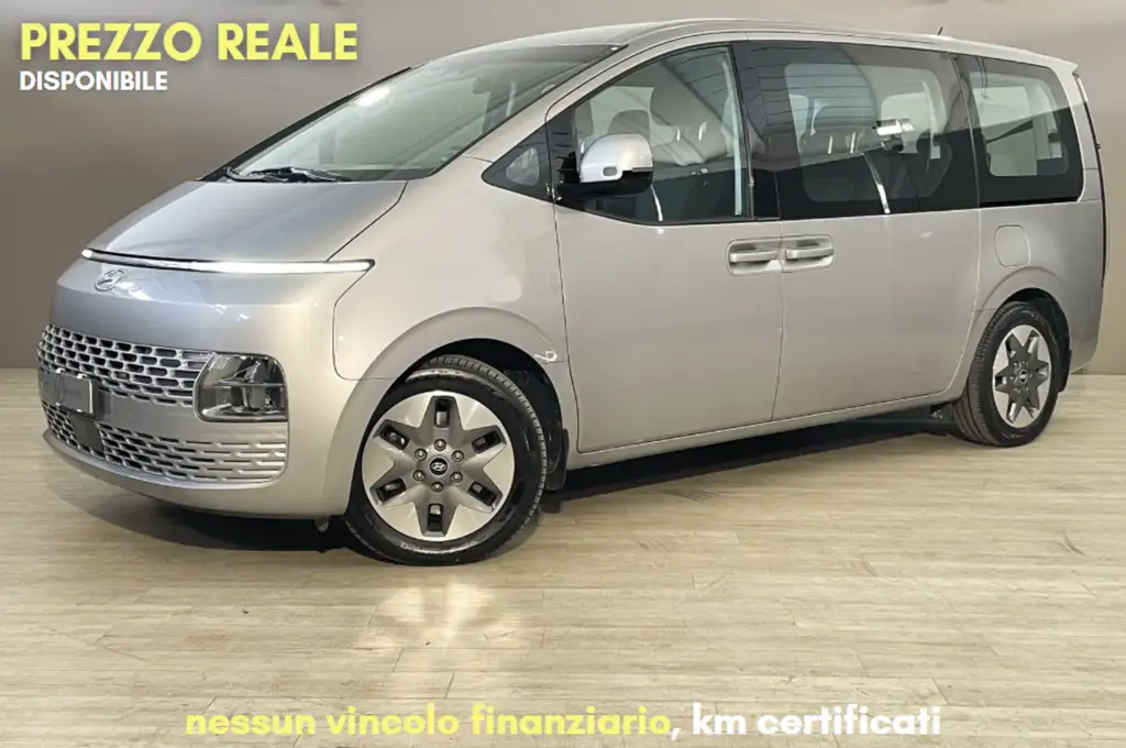 Hyundai STARIA 2024 из Европы — купить под ключ