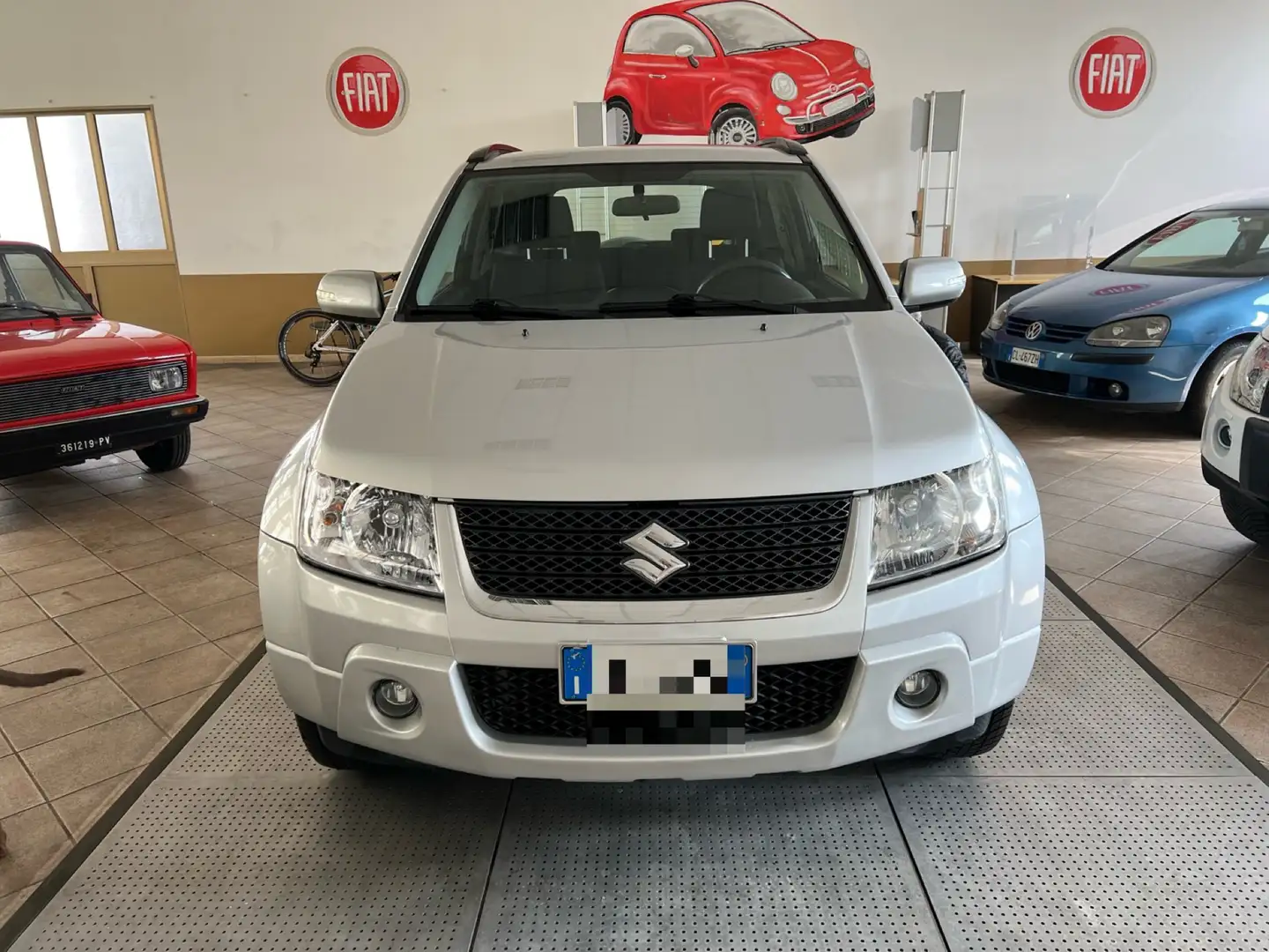 Suzuki Grand Vitara 3p 1.6 vvt 16v Stříbrná - 1