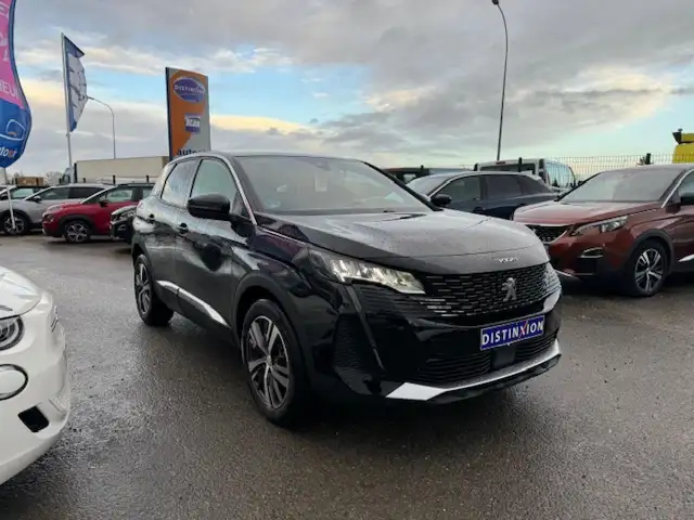 Peugeot 3008 view 2