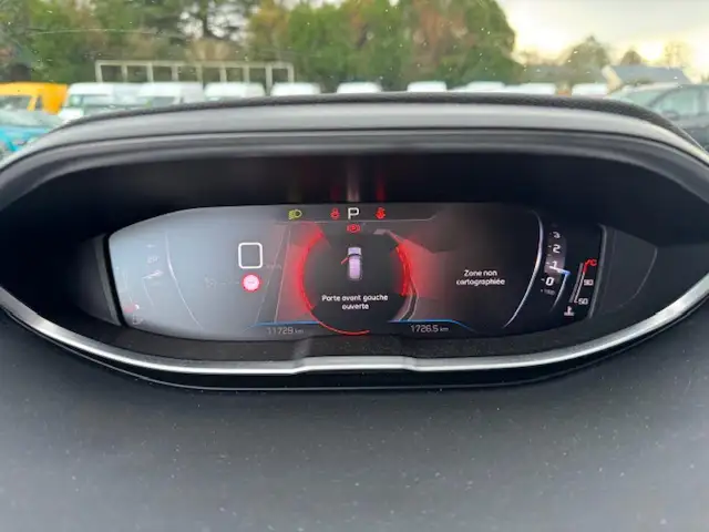Peugeot 3008 view 7