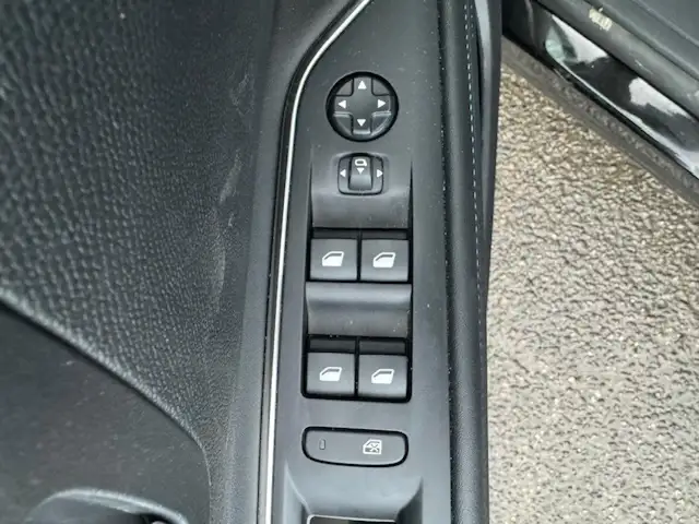 Peugeot 3008 view 17