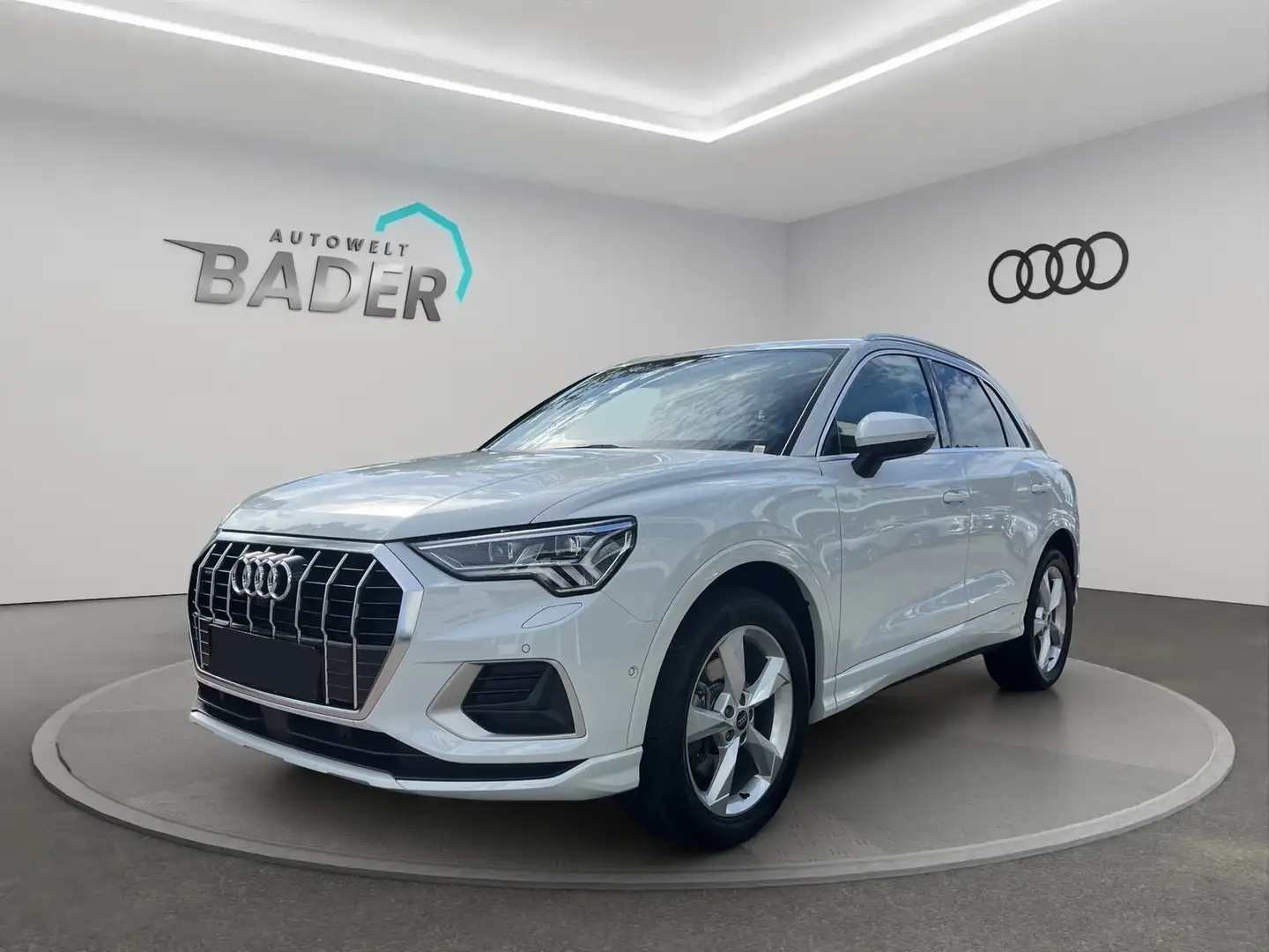 Audi Q3 2.0TFSI quattro Matrix Sonos AHK Pano SHZ Weiß - 1