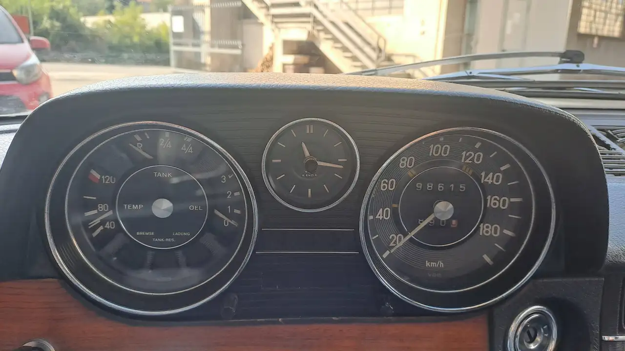 Mercedes-Benz 250 Coupé W114, foto 9