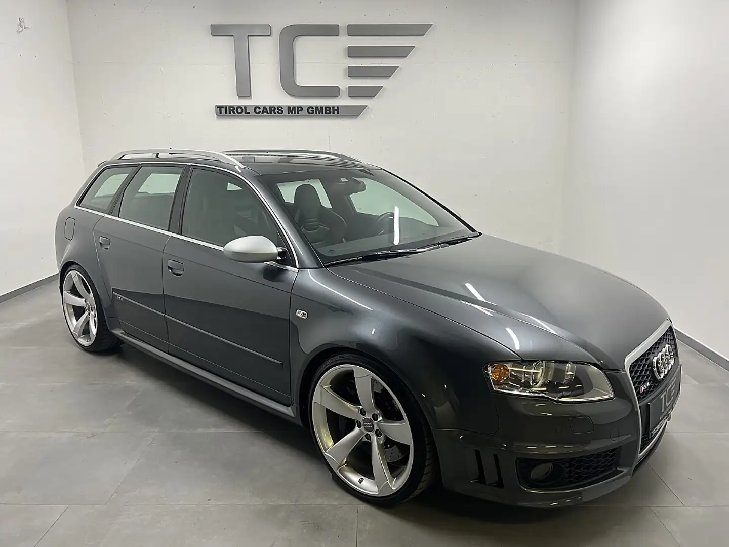 Audi RS4 Avant 4,2 V8 quattro, Carbon, 20",2 Besitz,.. Grau - 1