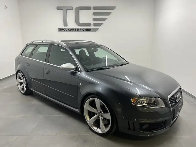 Audi RS4 Avant 4,2 V8 quattro, Schalensitze, Carbon,  2 ...