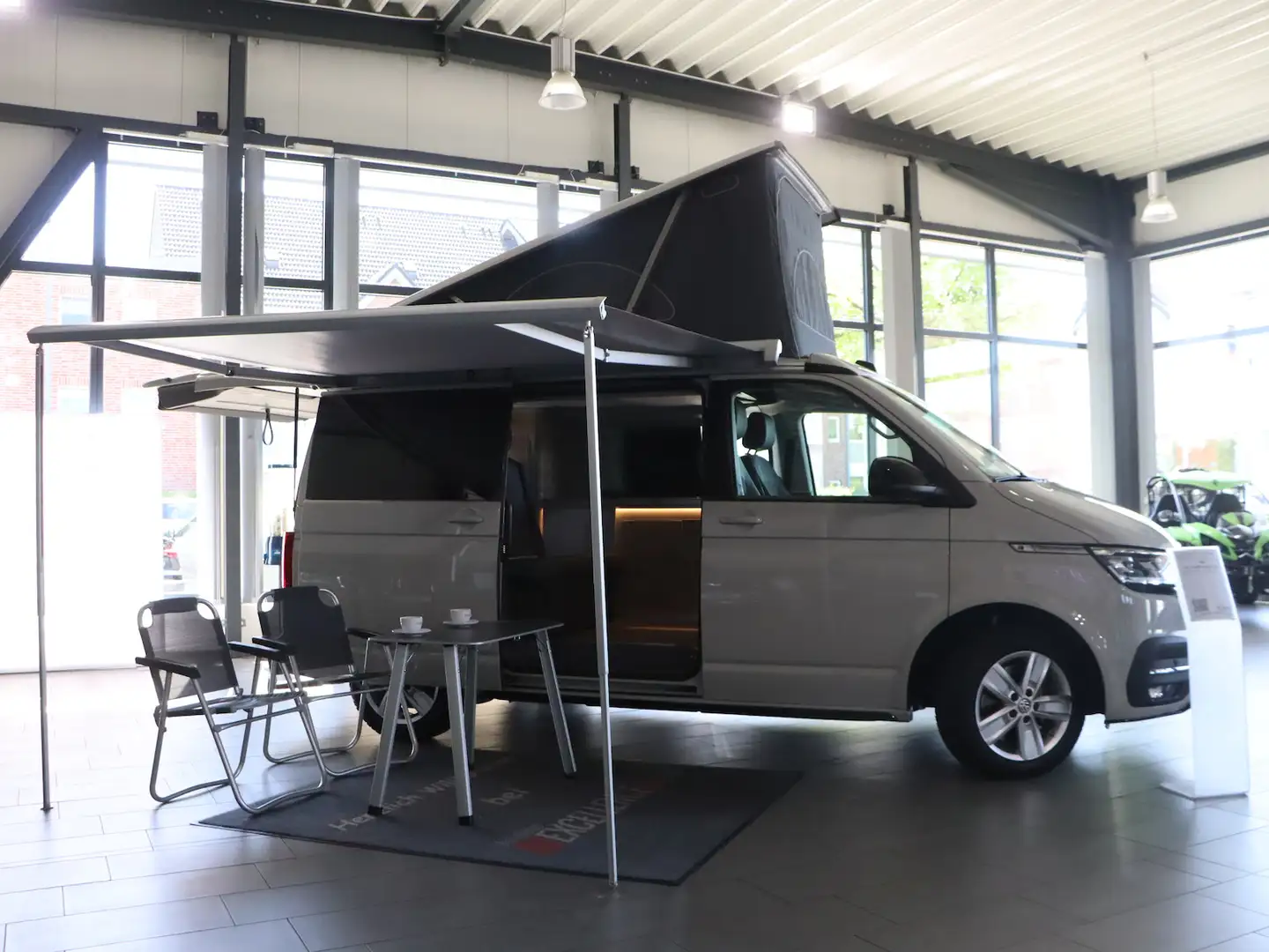 Volkswagen T6.1 California 2.0 TDI DSG OCEAN SPORT CAMPER Grau - 2
