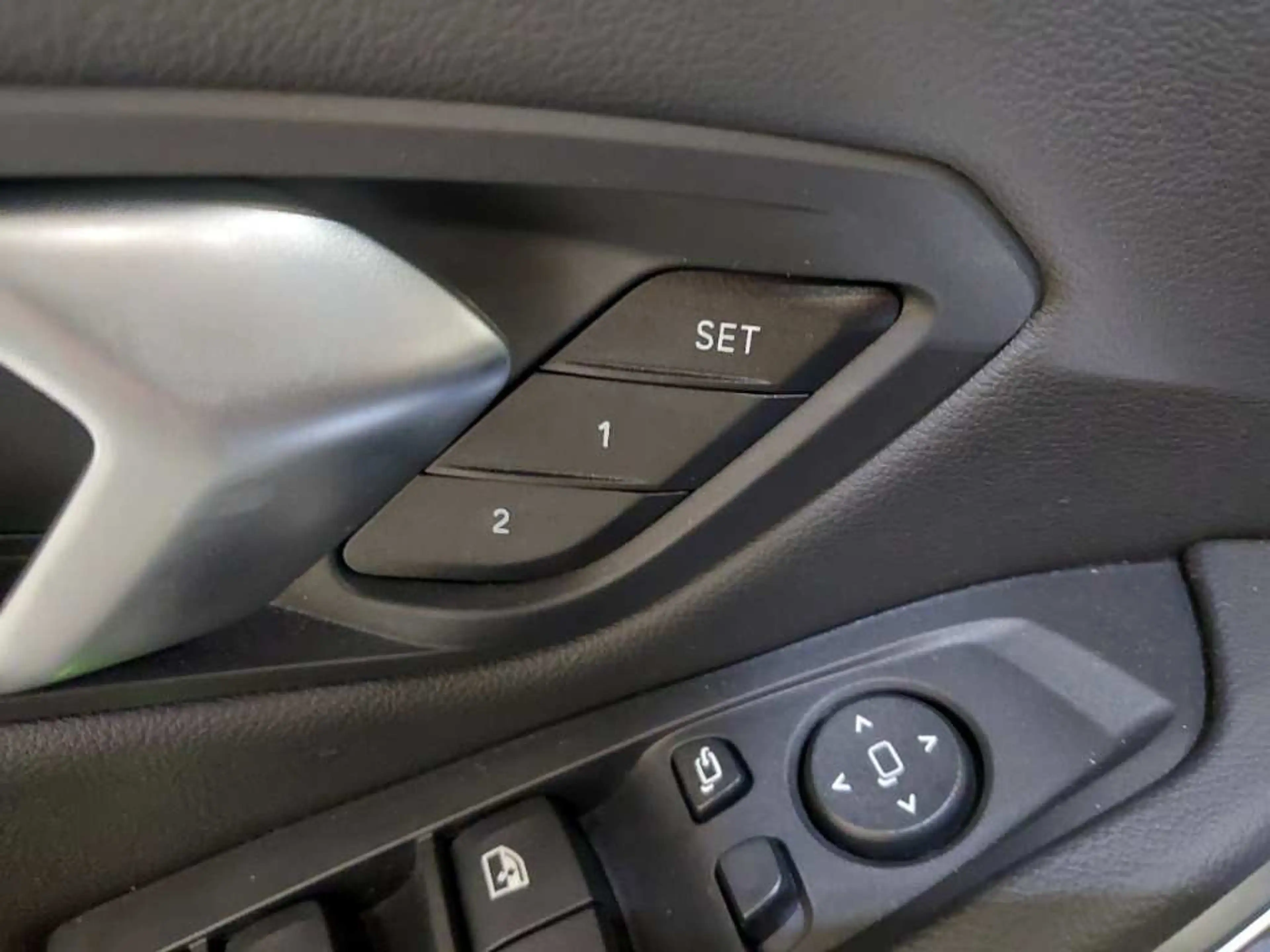 BMW 320 d xDrive M Sport PRO AHK/360°/HUD/ADAPTLED/19" — photo 8