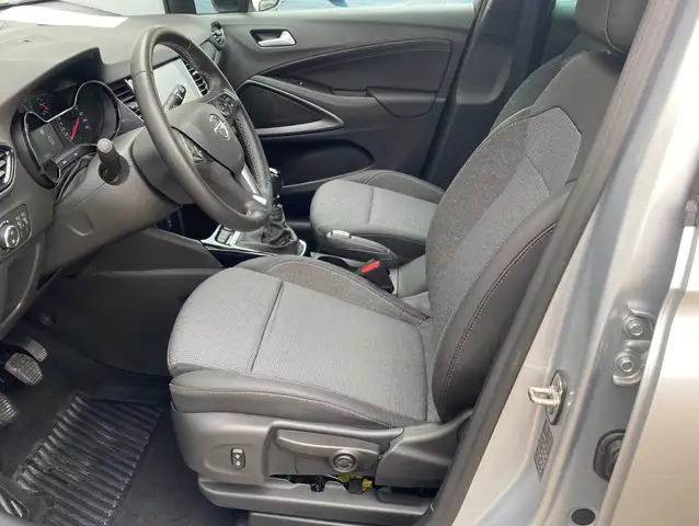Opel Crossland view 6