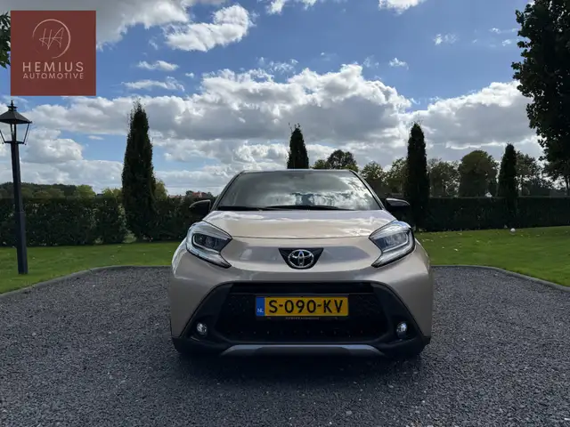 Toyota Aygo X view 3