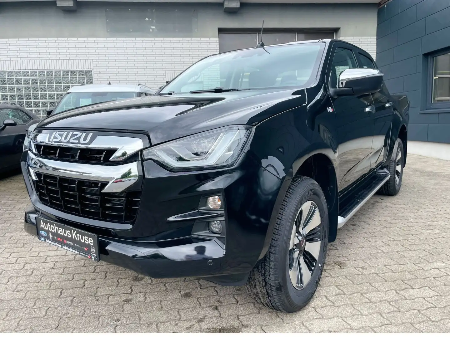 Isuzu D-Max LSE Automatik Doka mit Anhängerkupplung Чорний - 2