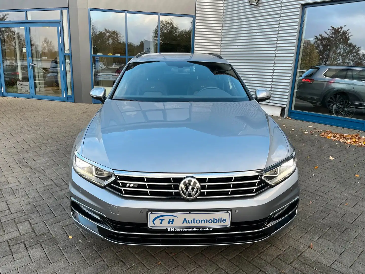 Volkswagen Passat Variant R-LINE/Virtual/Kamera/LED/SHZ Argent - 2