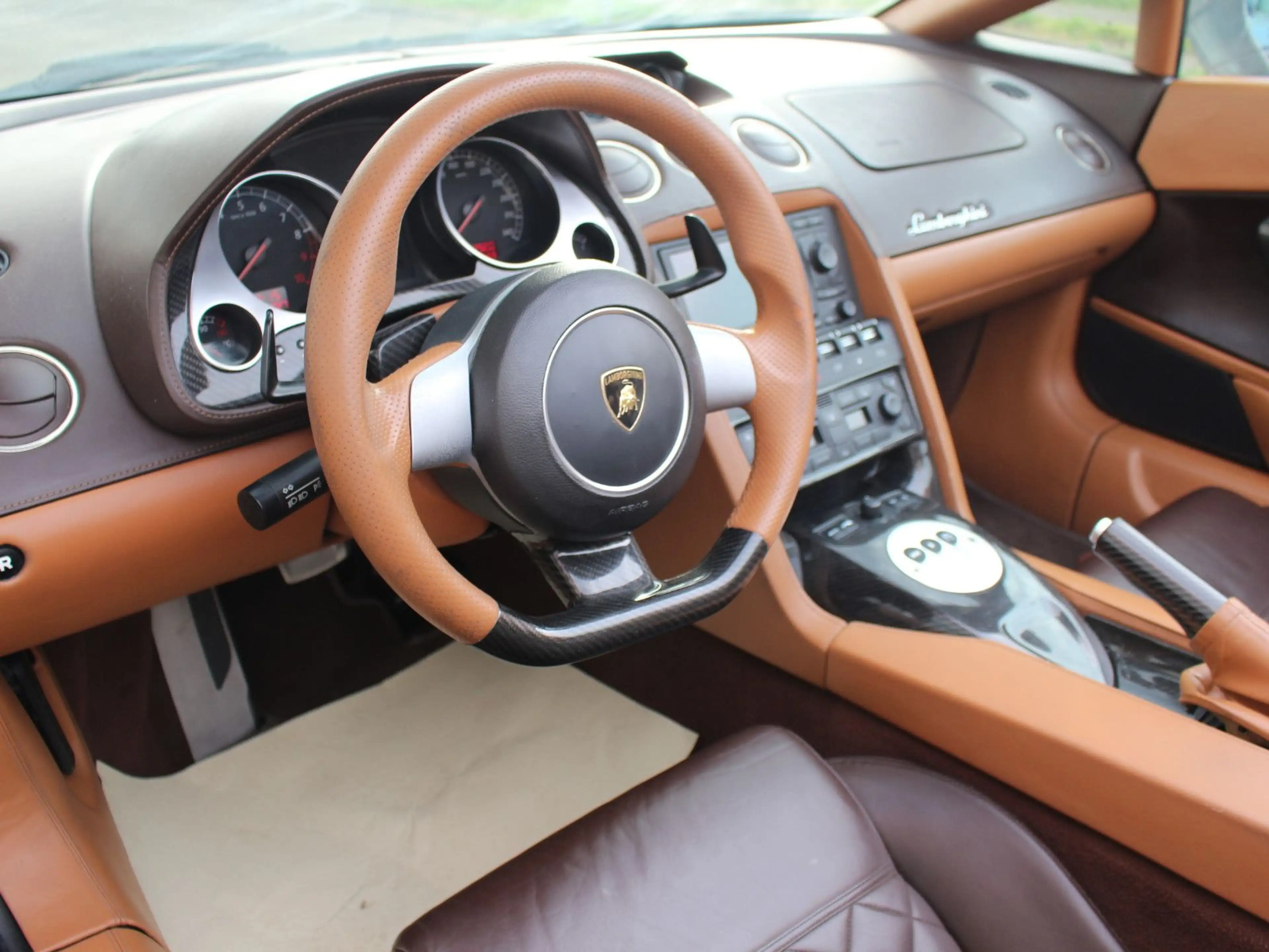 Lamborghini Gallardo Spyder 5.0 V10 Allrad Carbon Lift — photo 12
