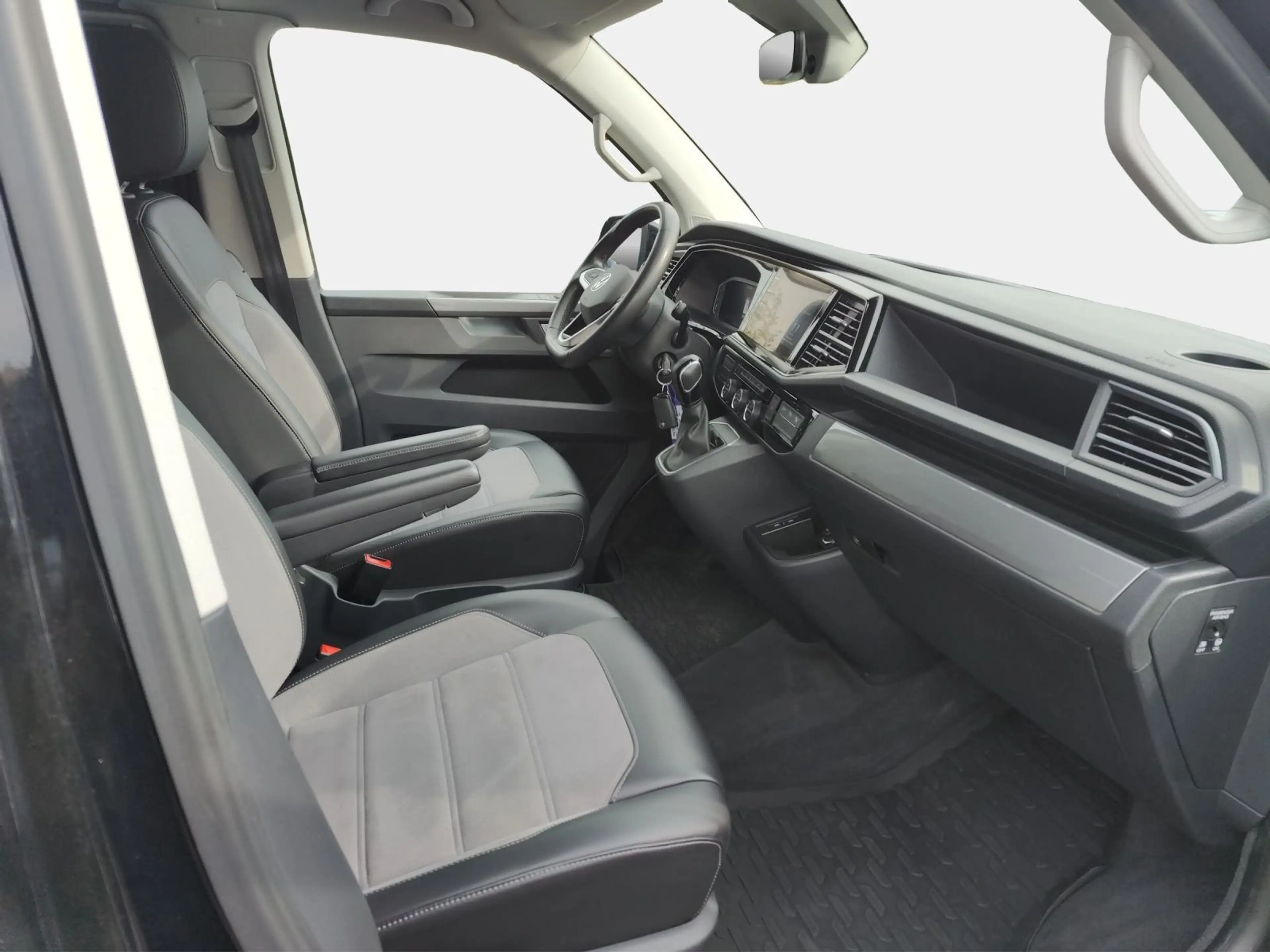 Volkswagen T6.1 Multivan 2.0 TDI Generation Six — photo 12