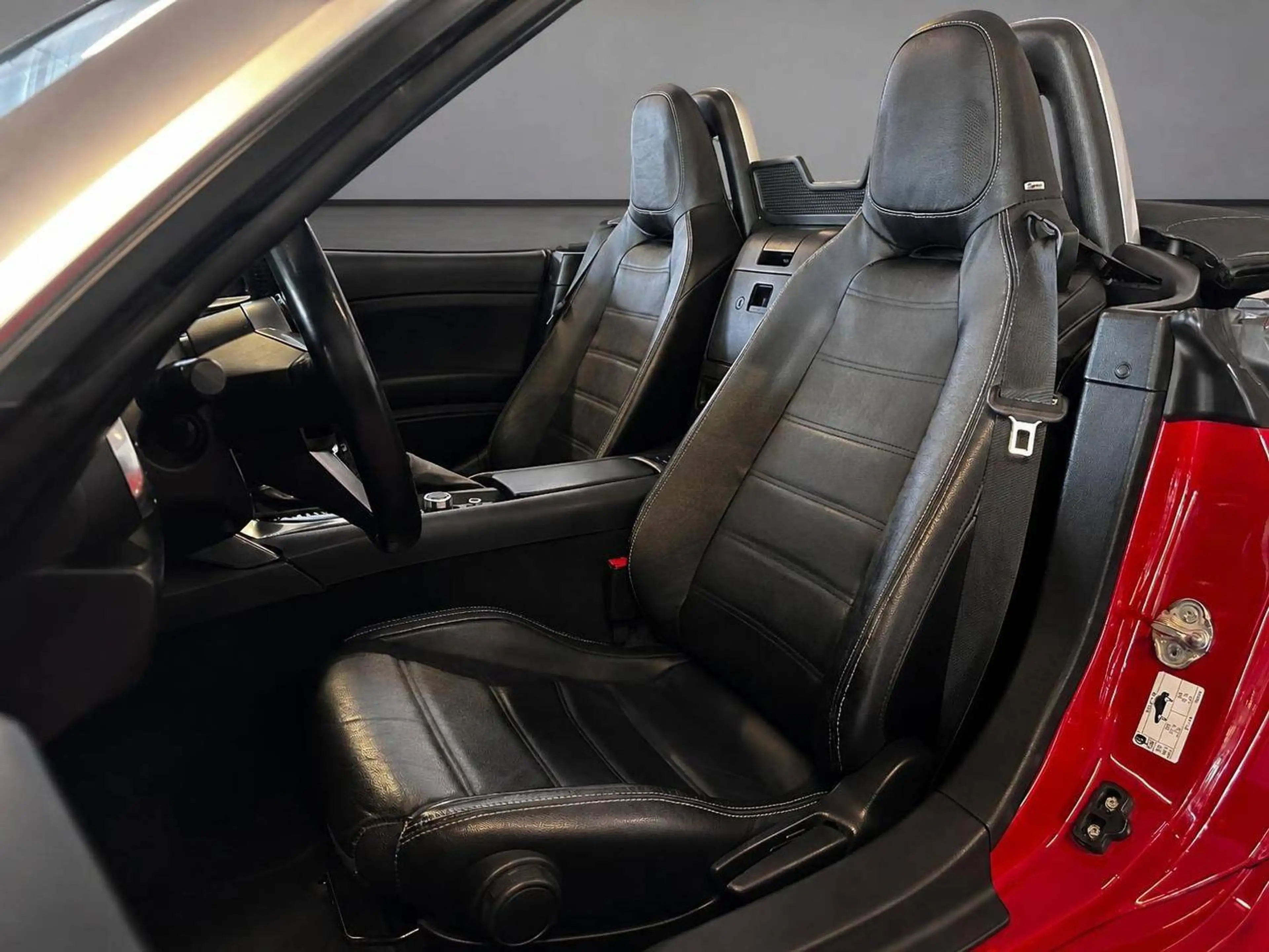 Fiat 124 Spider Lusso — photo 8