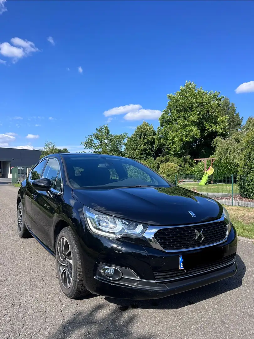 DS Automobiles DS 4 1.6 BlueHDi So Chic S&S Noir - 1