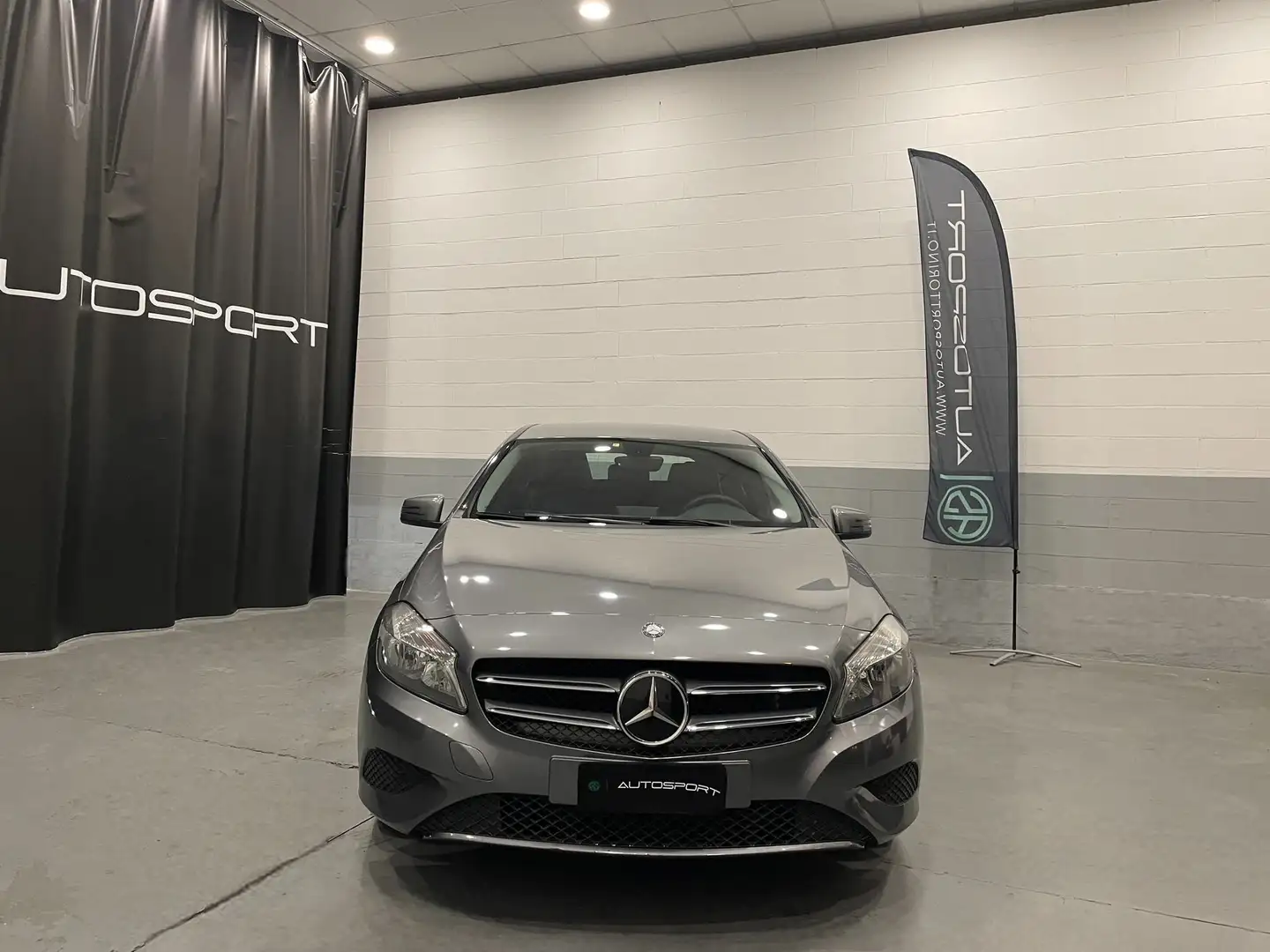 Mercedes-Benz A 180 A 180 CDI Automatic Executive Grigio - 2