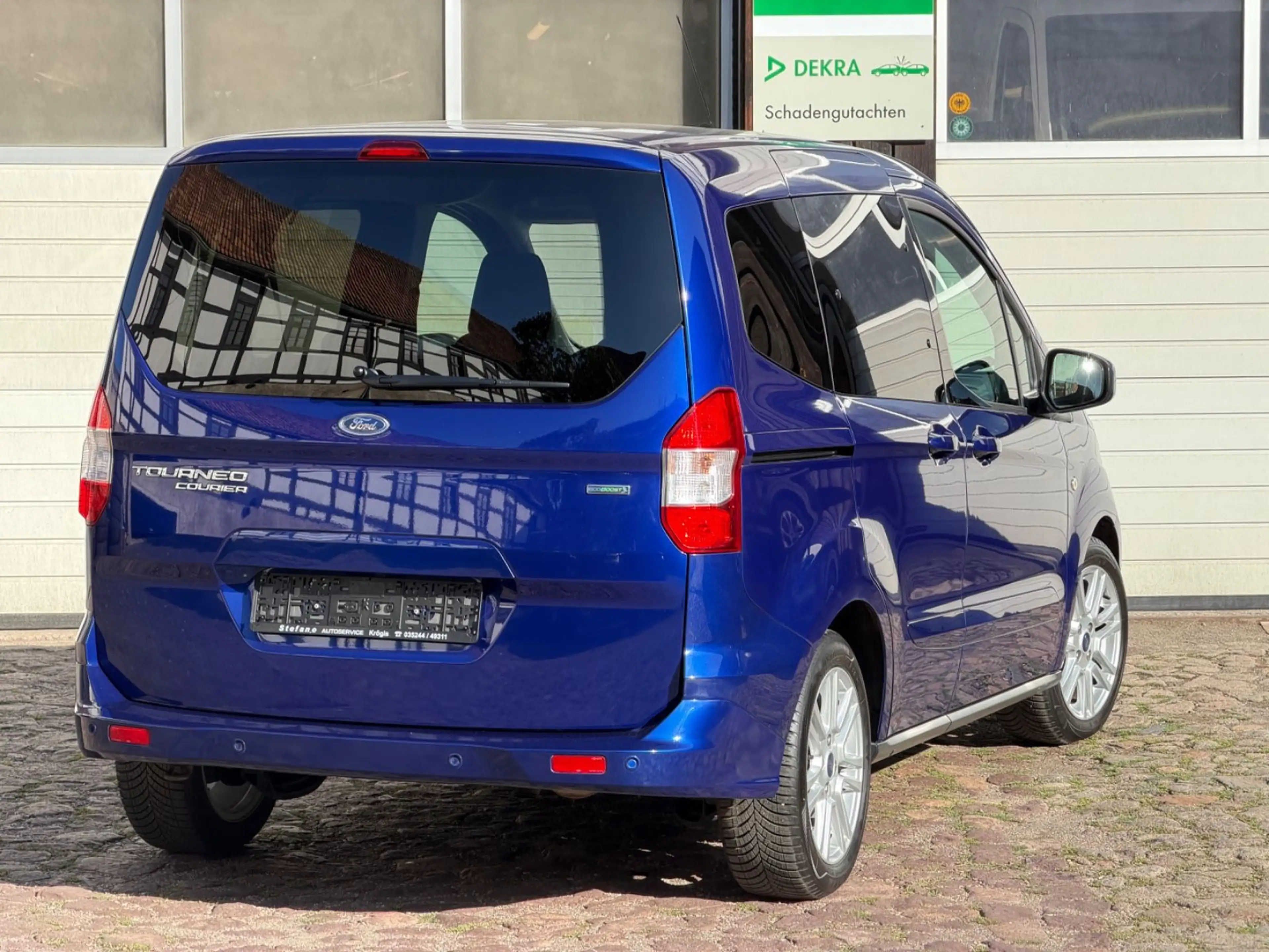 Ford Tourneo Courier Trend *TÜV neu* — photo 5