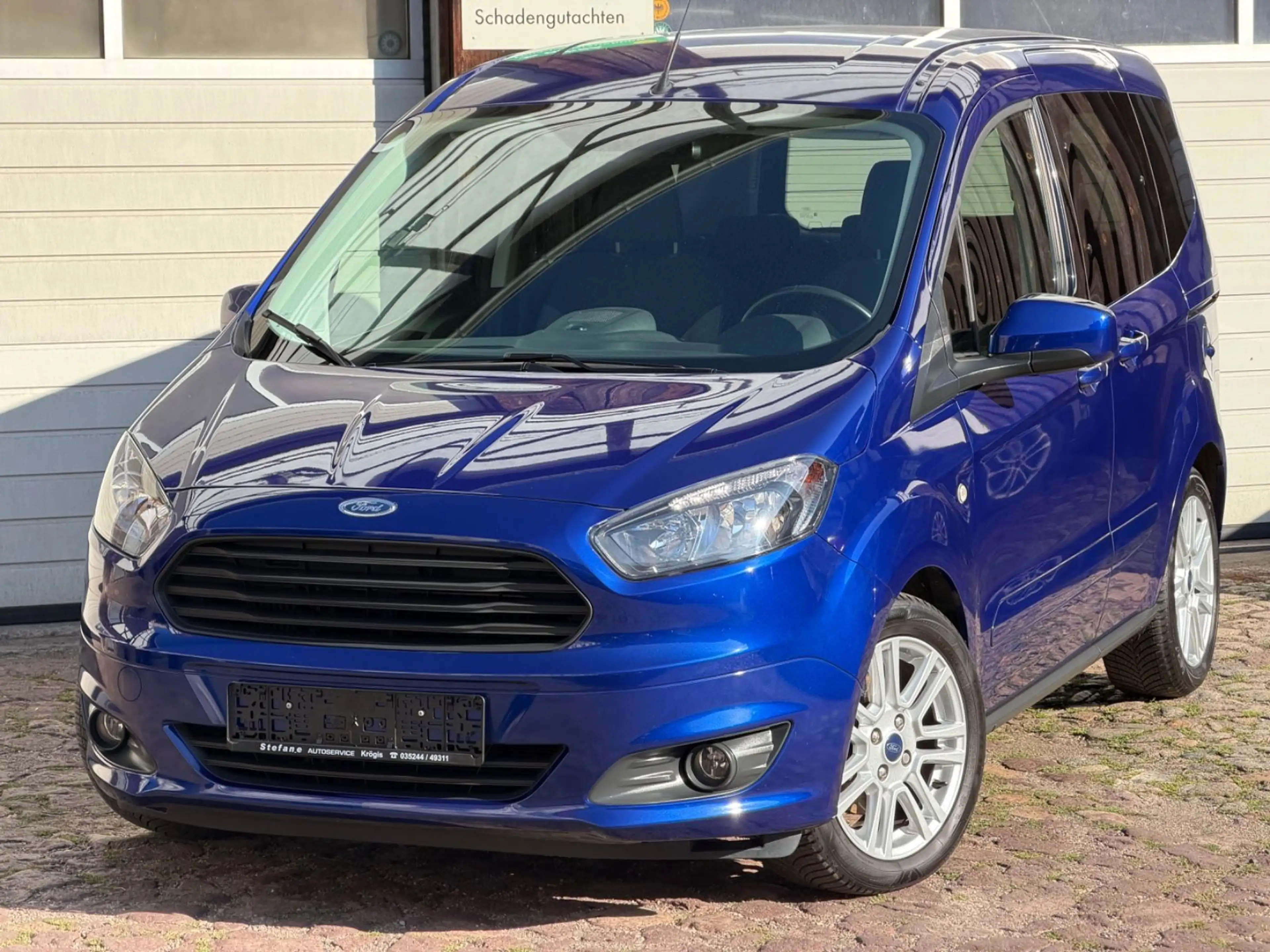 Ford Tourneo Courier Trend *TÜV neu* — photo 3