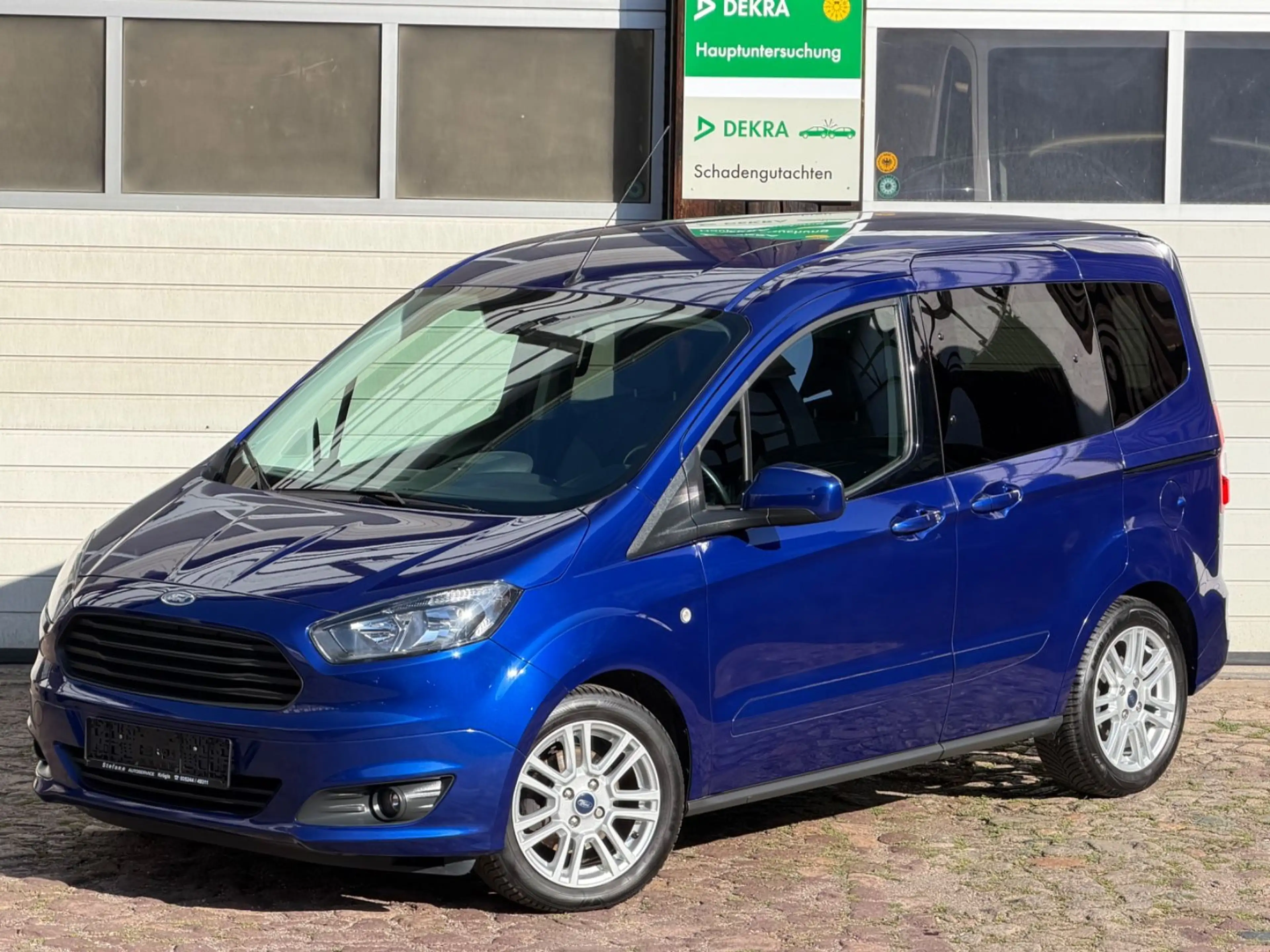 Ford Tourneo Courier Trend *TÜV neu* — photo 4
