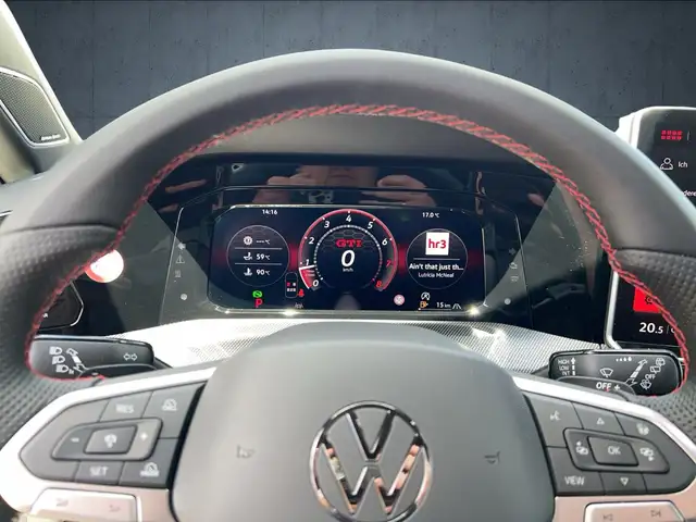 Volkswagen Golf view 10