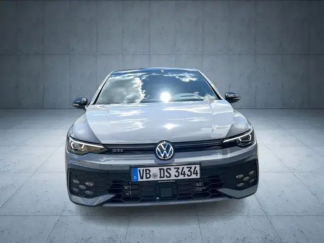 Volkswagen Golf view 8