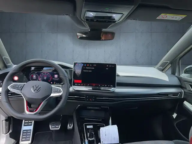 Volkswagen Golf view 11