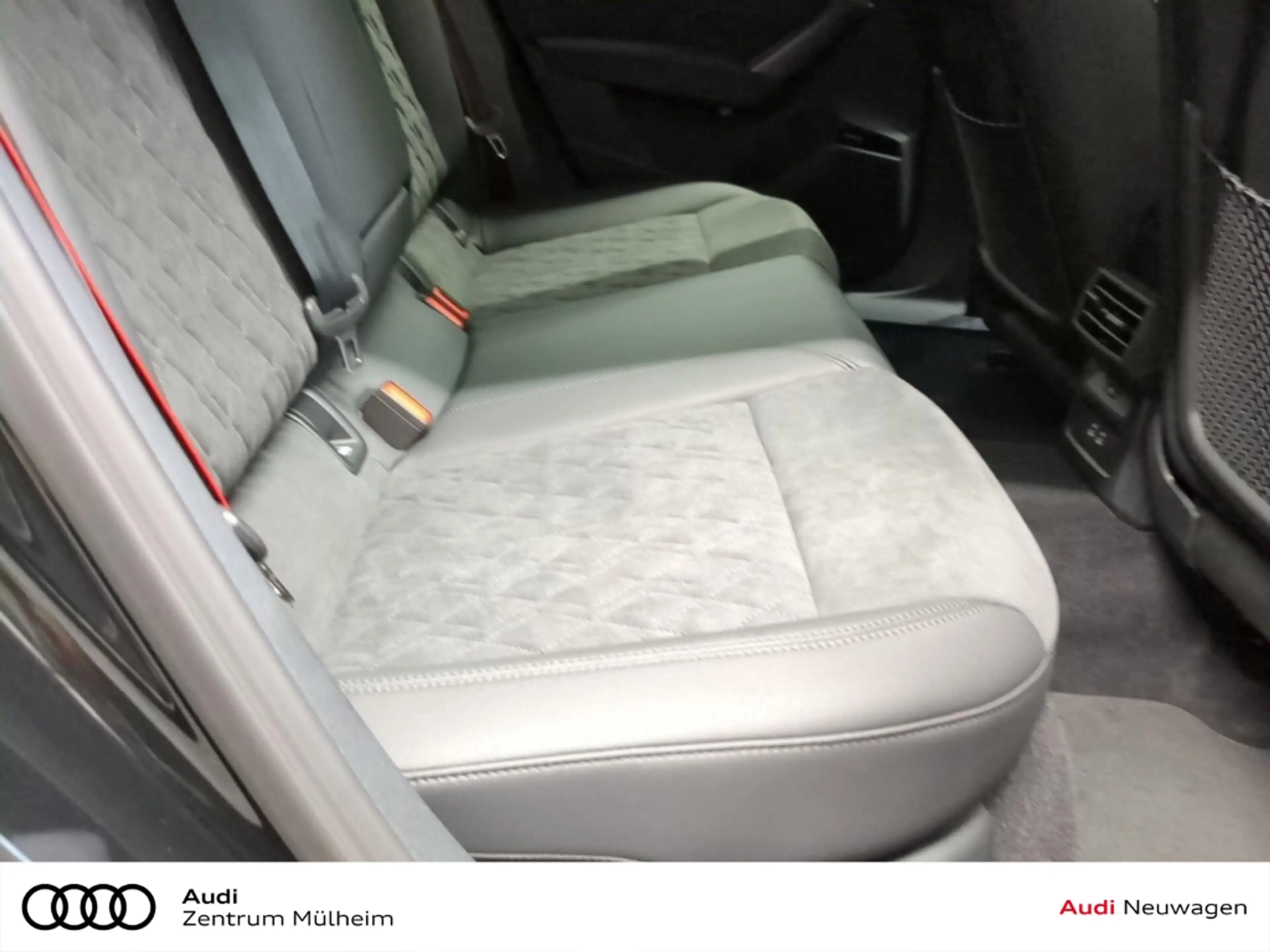 Audi RS3 Sportback Navi Matrix LED Pano Optikpaket schwarz — photo 7