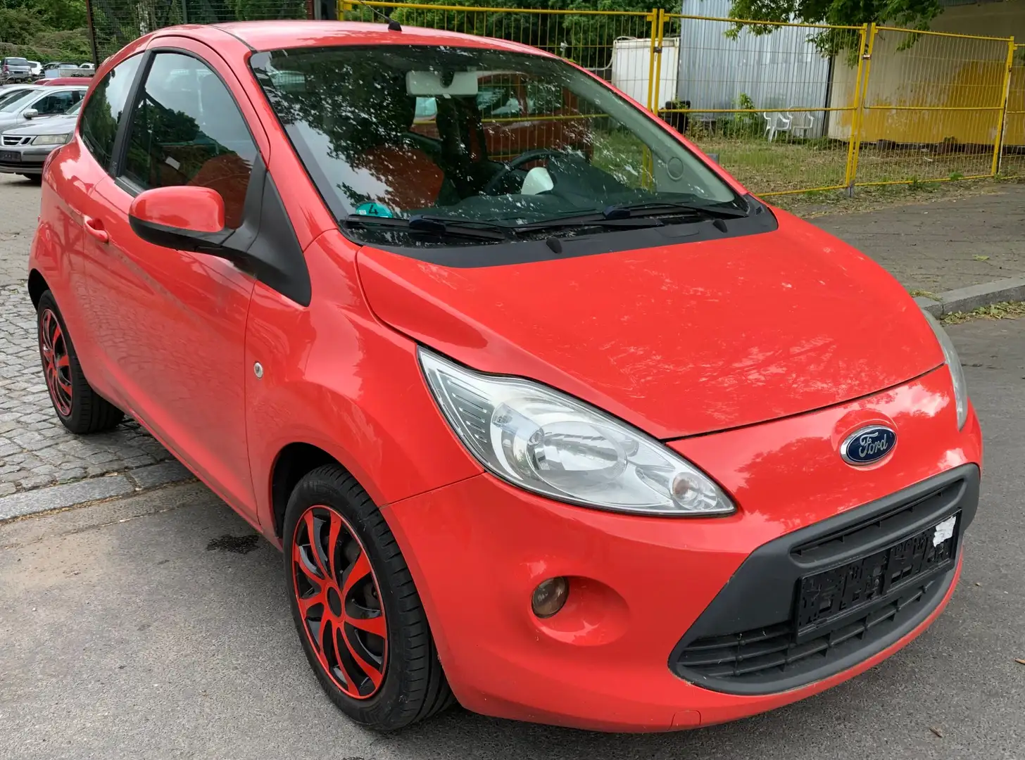 Ford Ka/Ka+ Titanium mit Klima / TÜV NEU Rouge - 1