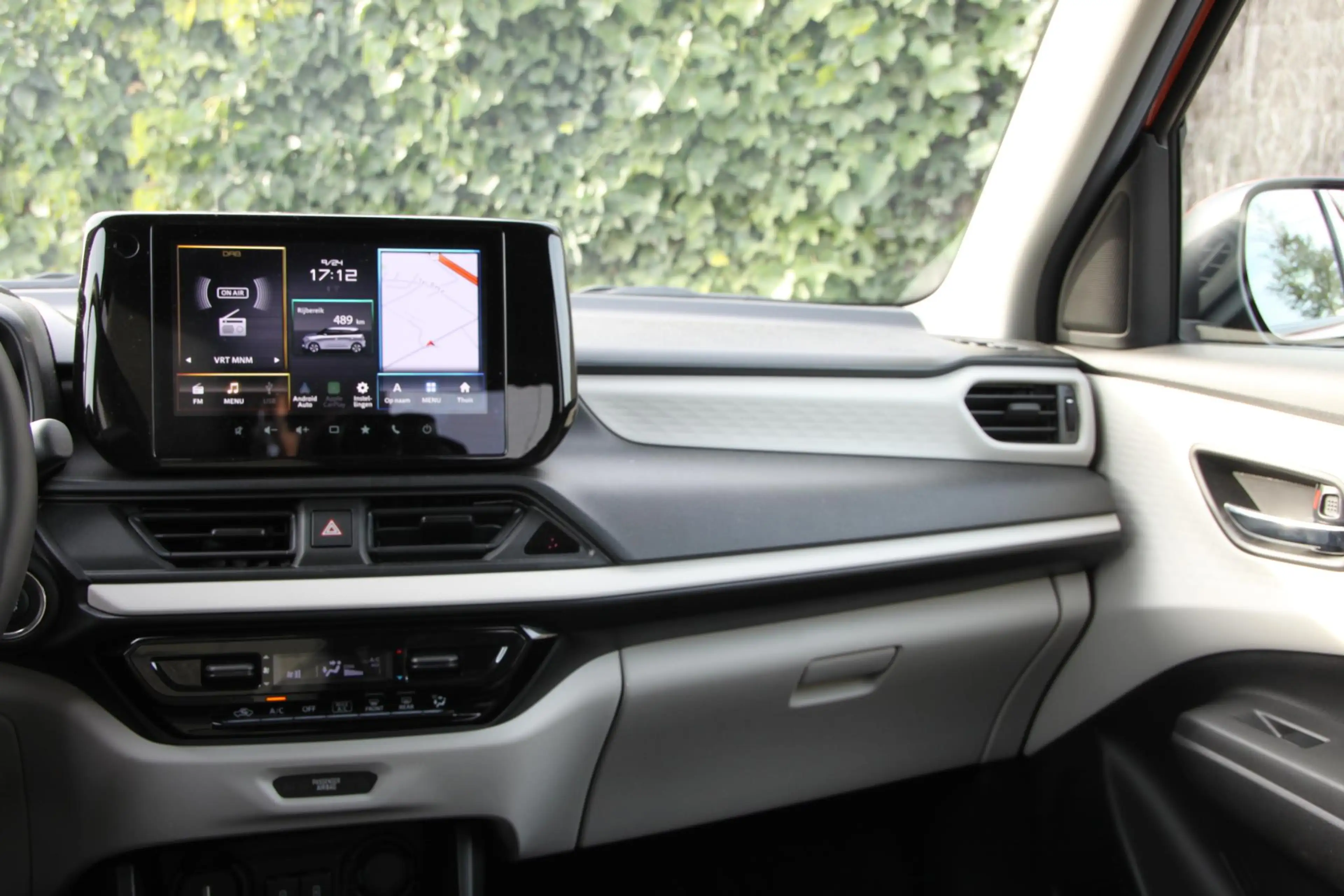 Suzuki Swift 1.2 Grand Luxe + CVT — photo 15