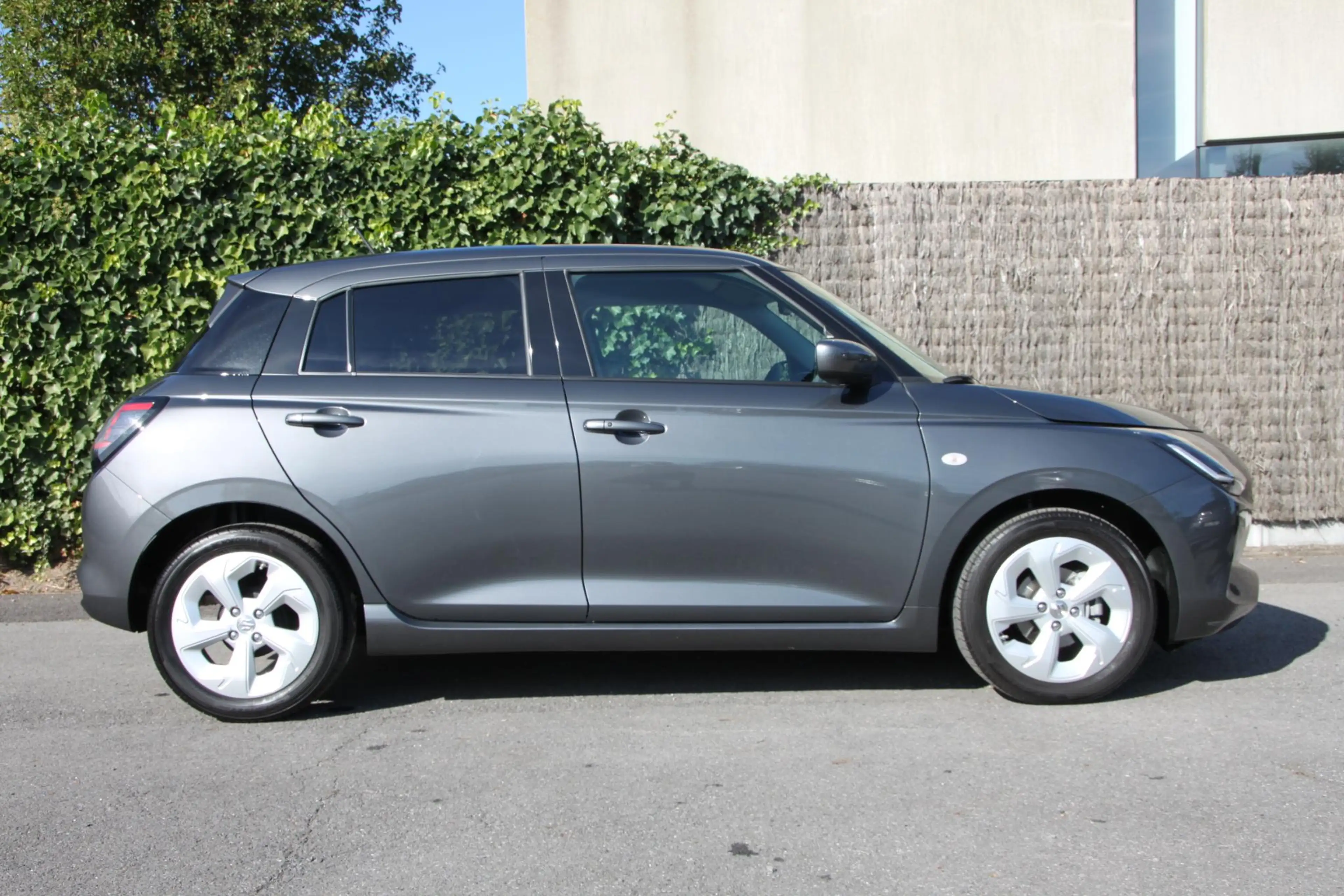Suzuki Swift 1.2 Grand Luxe + CVT — photo 4