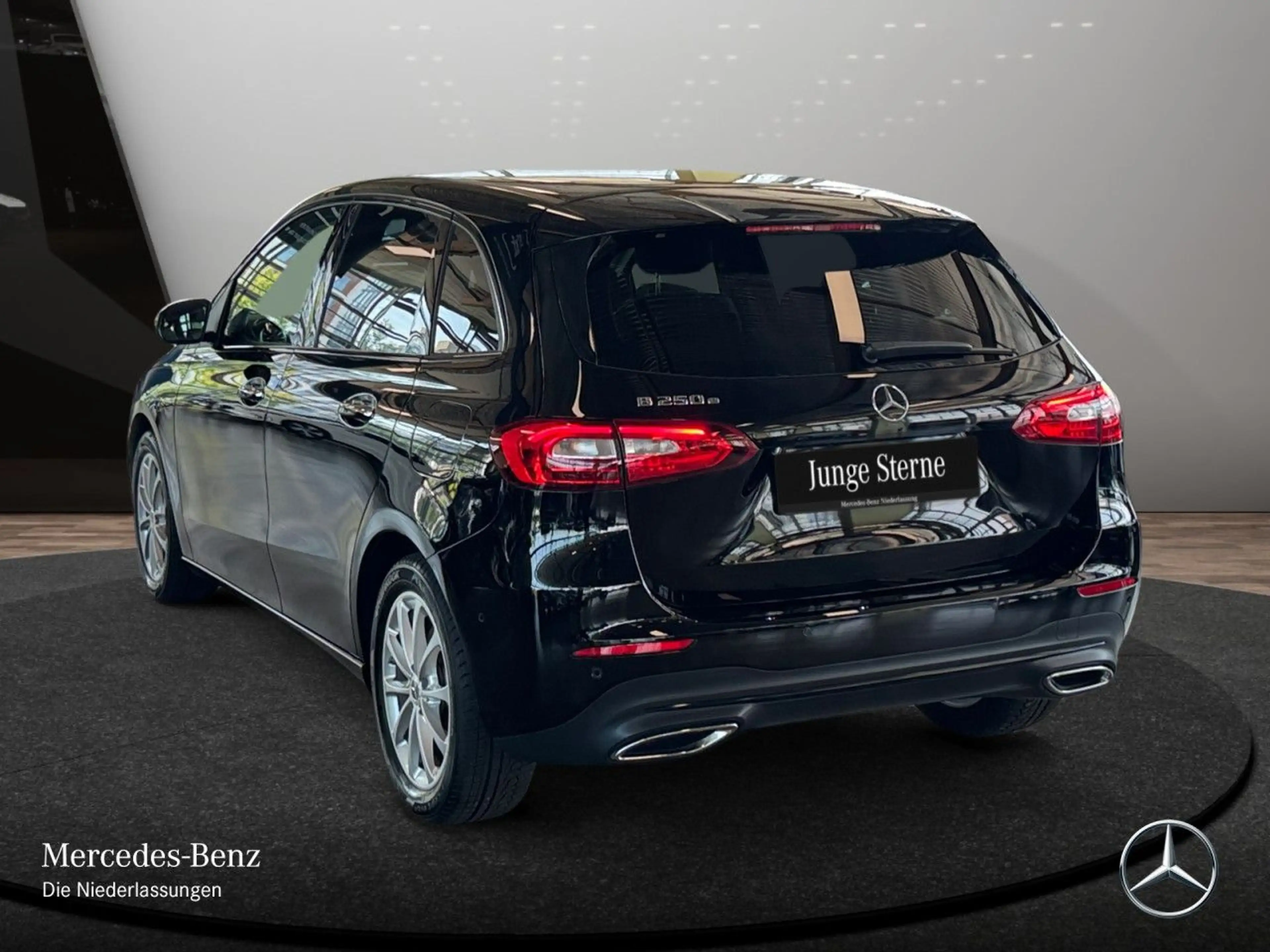 Mercedes-Benz B 250 e PROGRESSIVE+NIGHT+AHK+KAMERA+TOTW+KEYLESS — photo 10