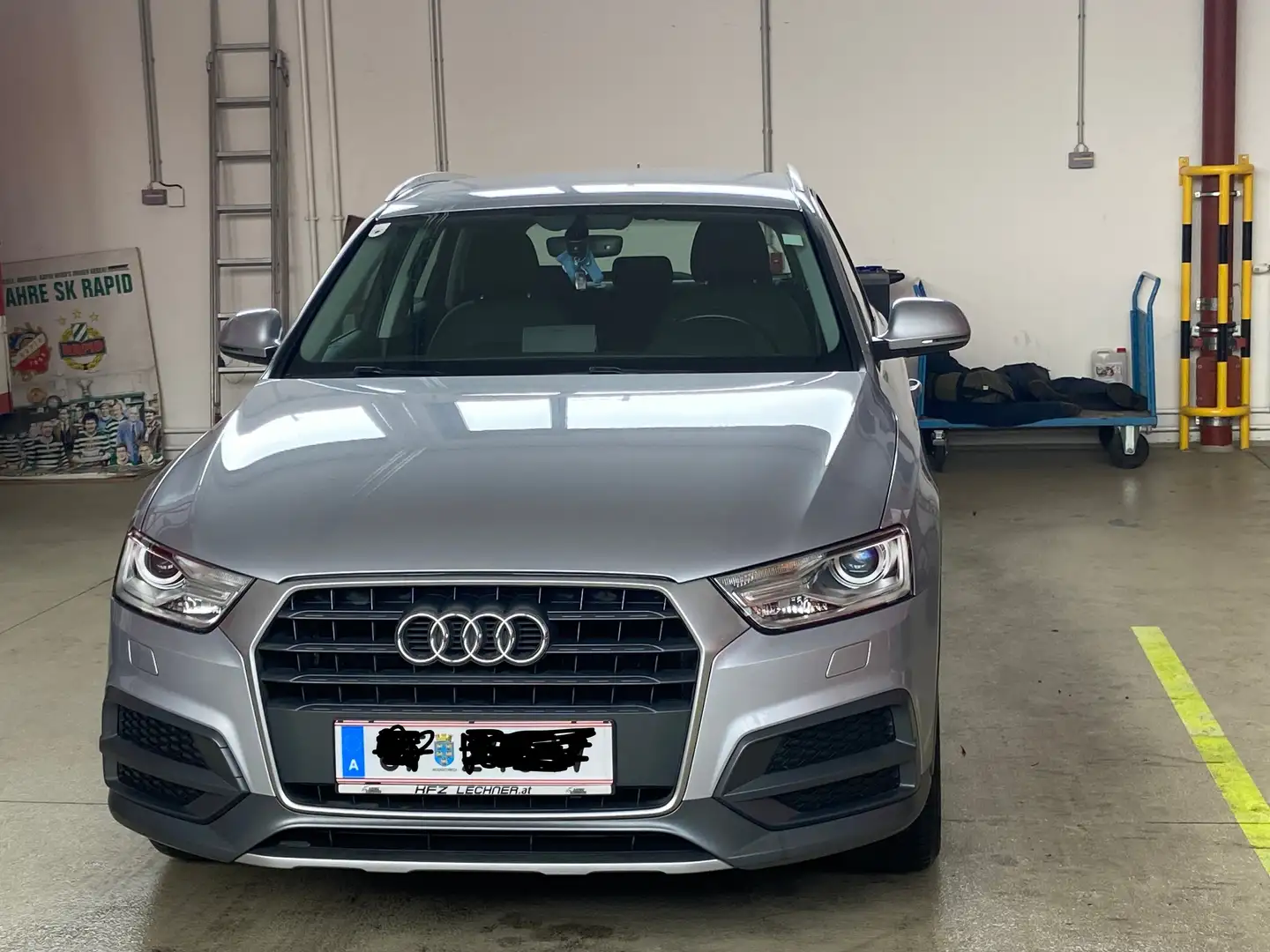 Audi Q3 Q3 2,0 TDI Grau - 1