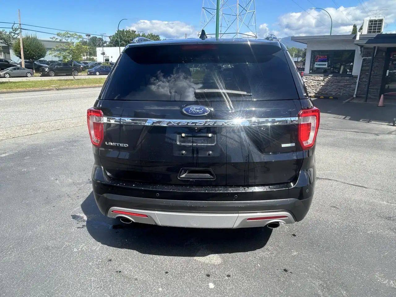 Ford Explorer снимка Ford Explorer