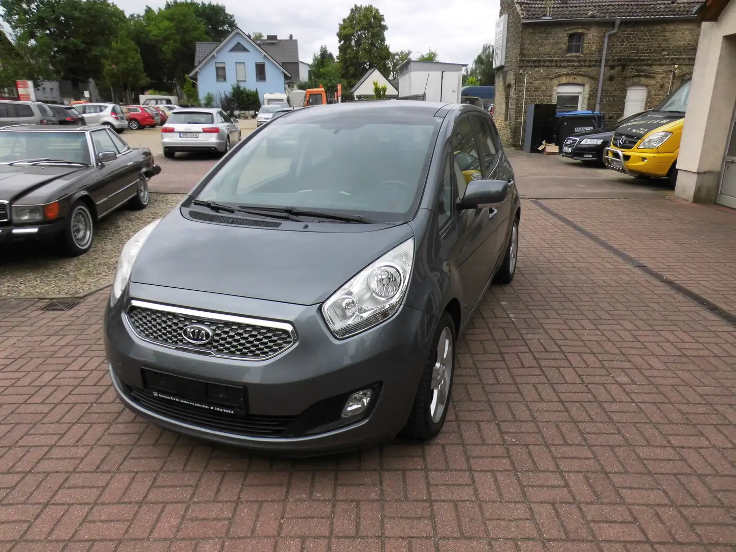 Kia Venga Titanium Collection Automatik Grau - 1